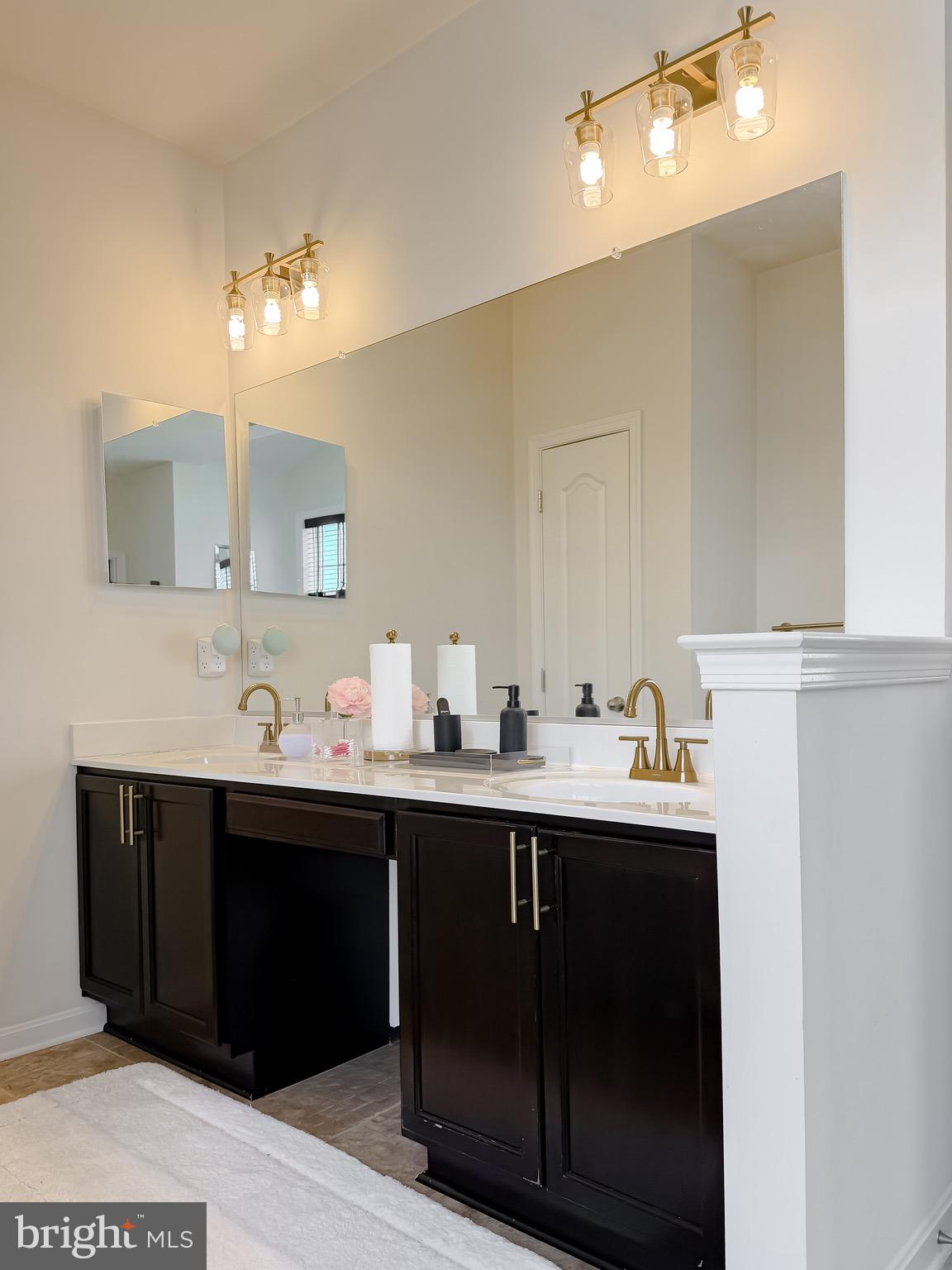 RIVERGATE ESTATES - Residential