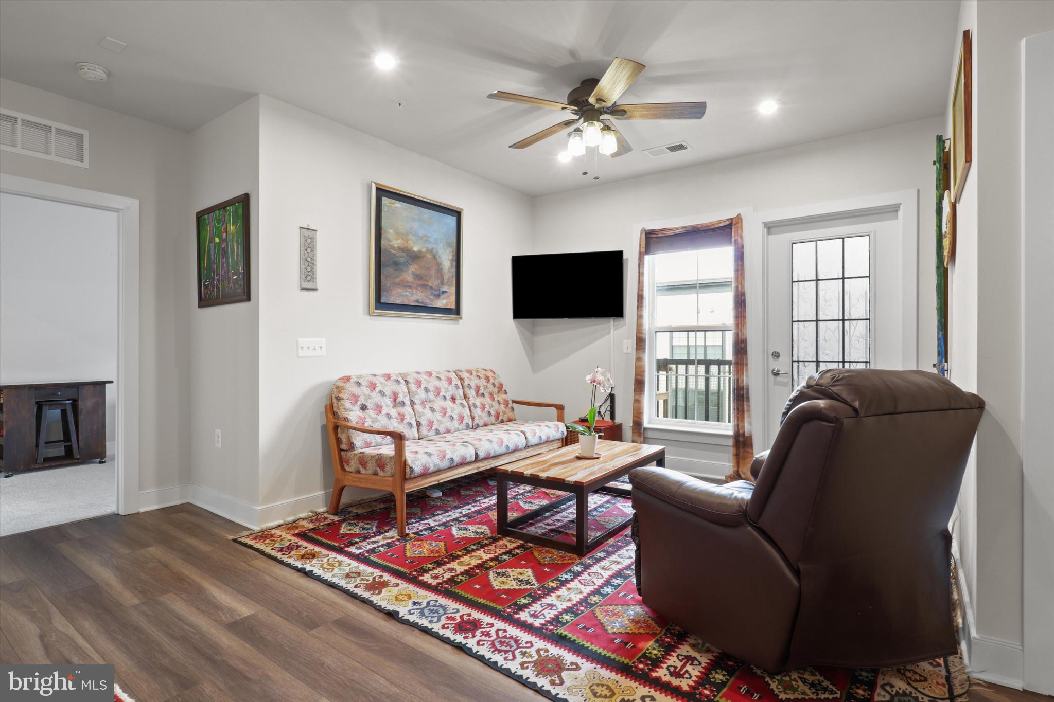 THE FLATS AT NATIONAL HARBOR - Residential