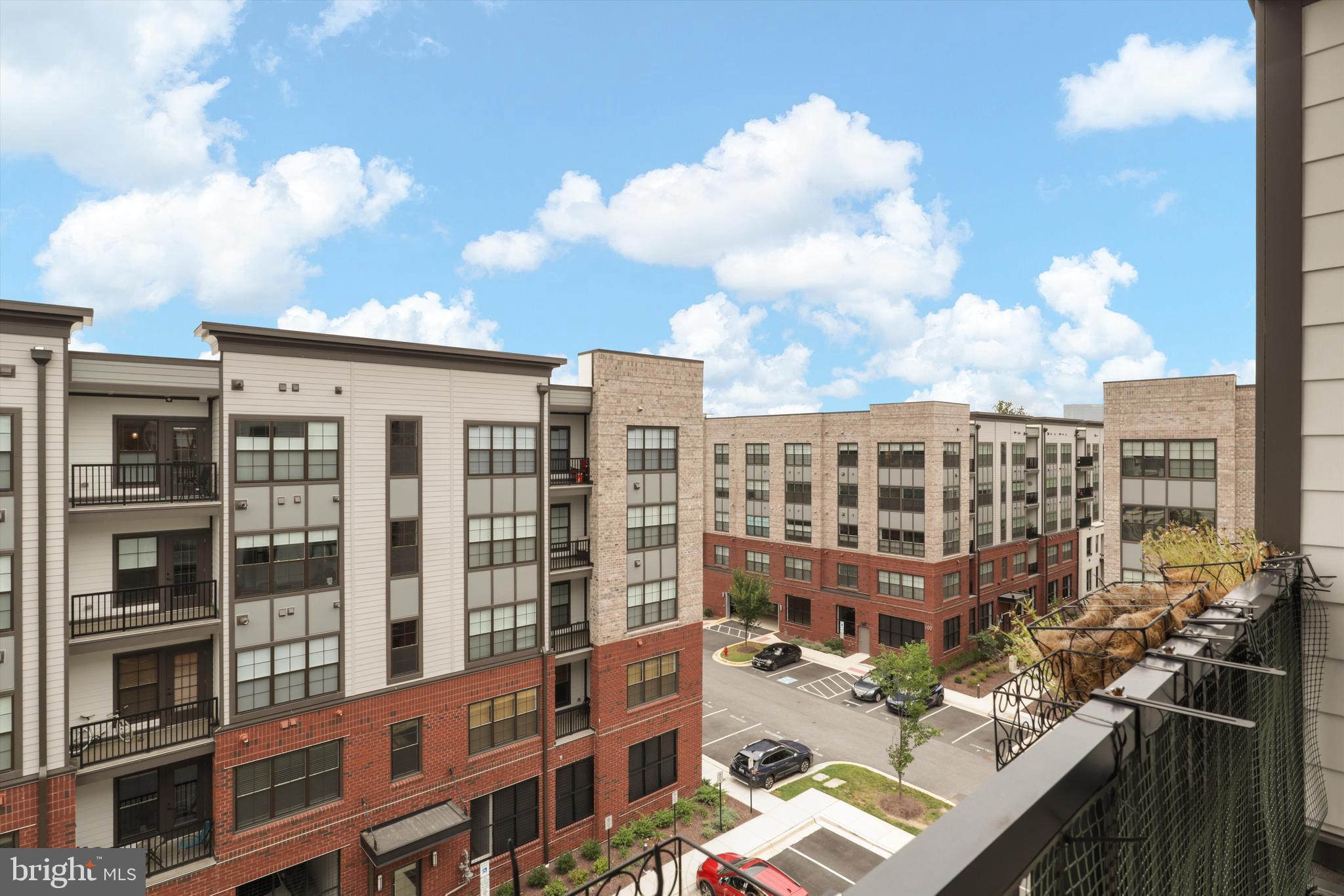 THE FLATS AT NATIONAL HARBOR - Residential