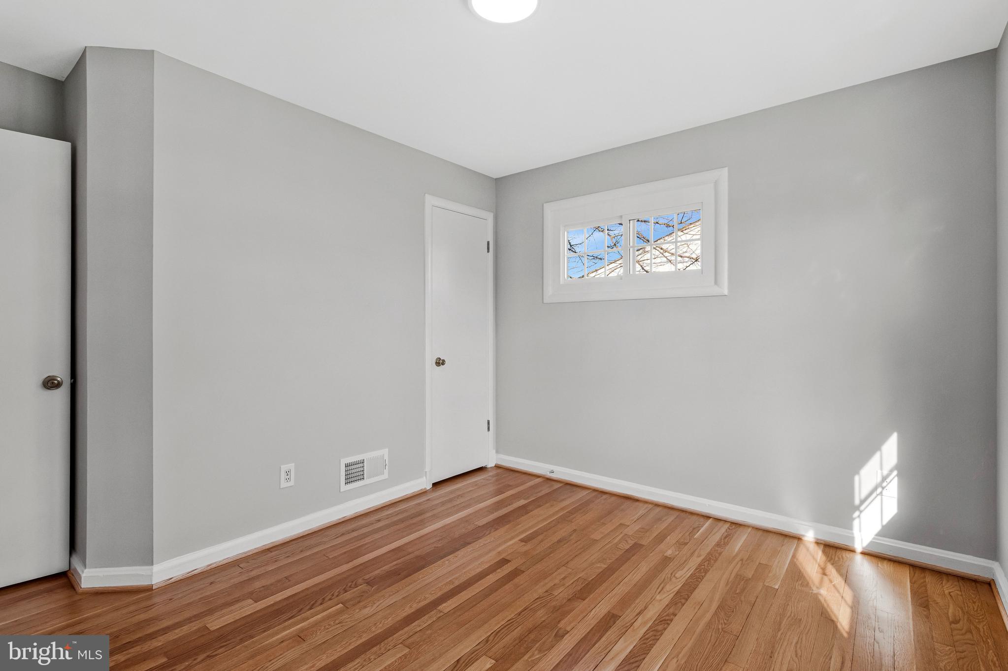 MONTGOMERY ESTATES - Residential