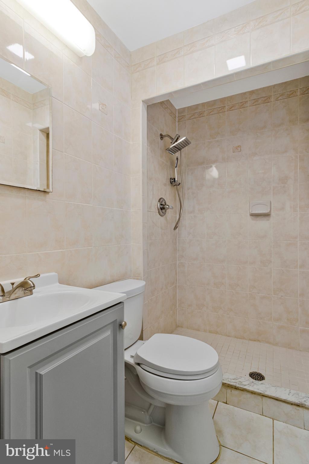 MONTGOMERY ESTATES - Residential