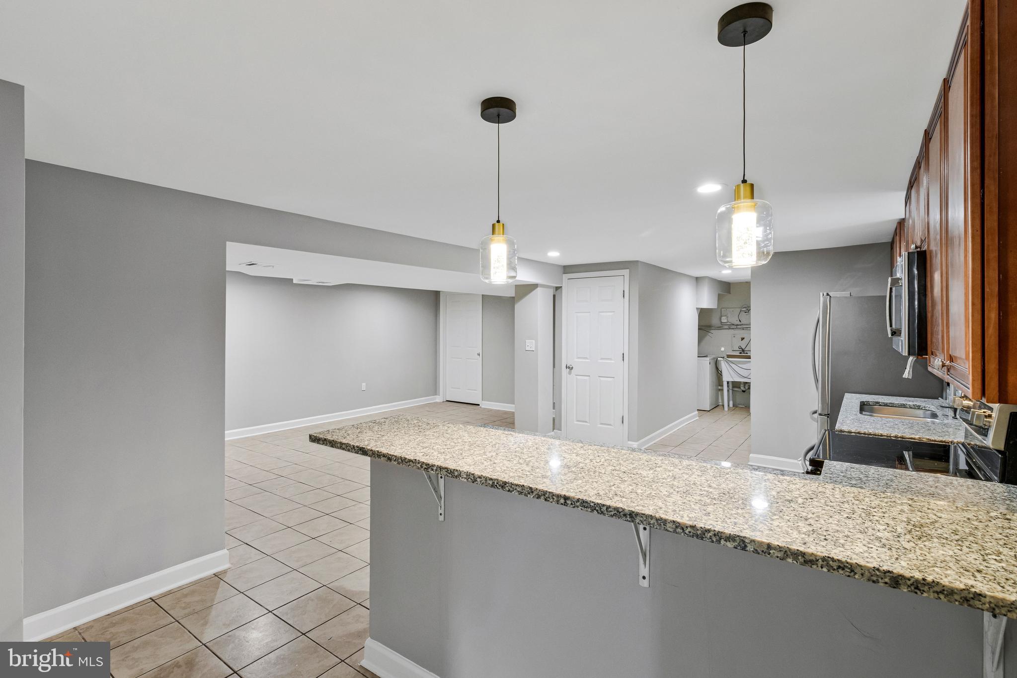 MONTGOMERY ESTATES - Residential