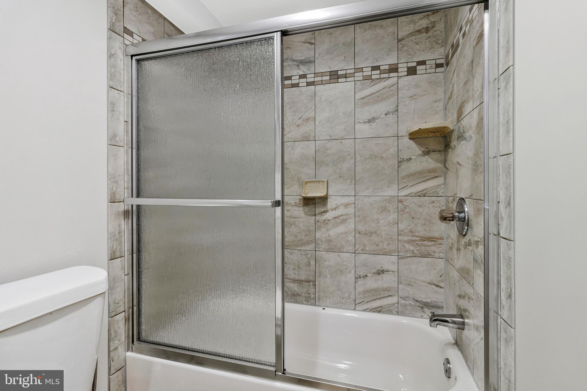 MONTGOMERY ESTATES - Residential