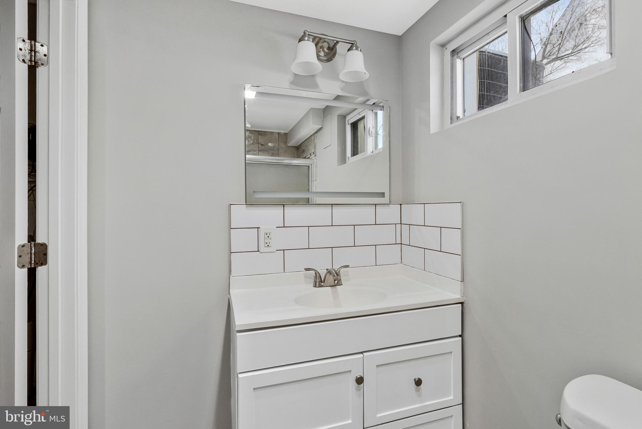 MONTGOMERY ESTATES - Residential