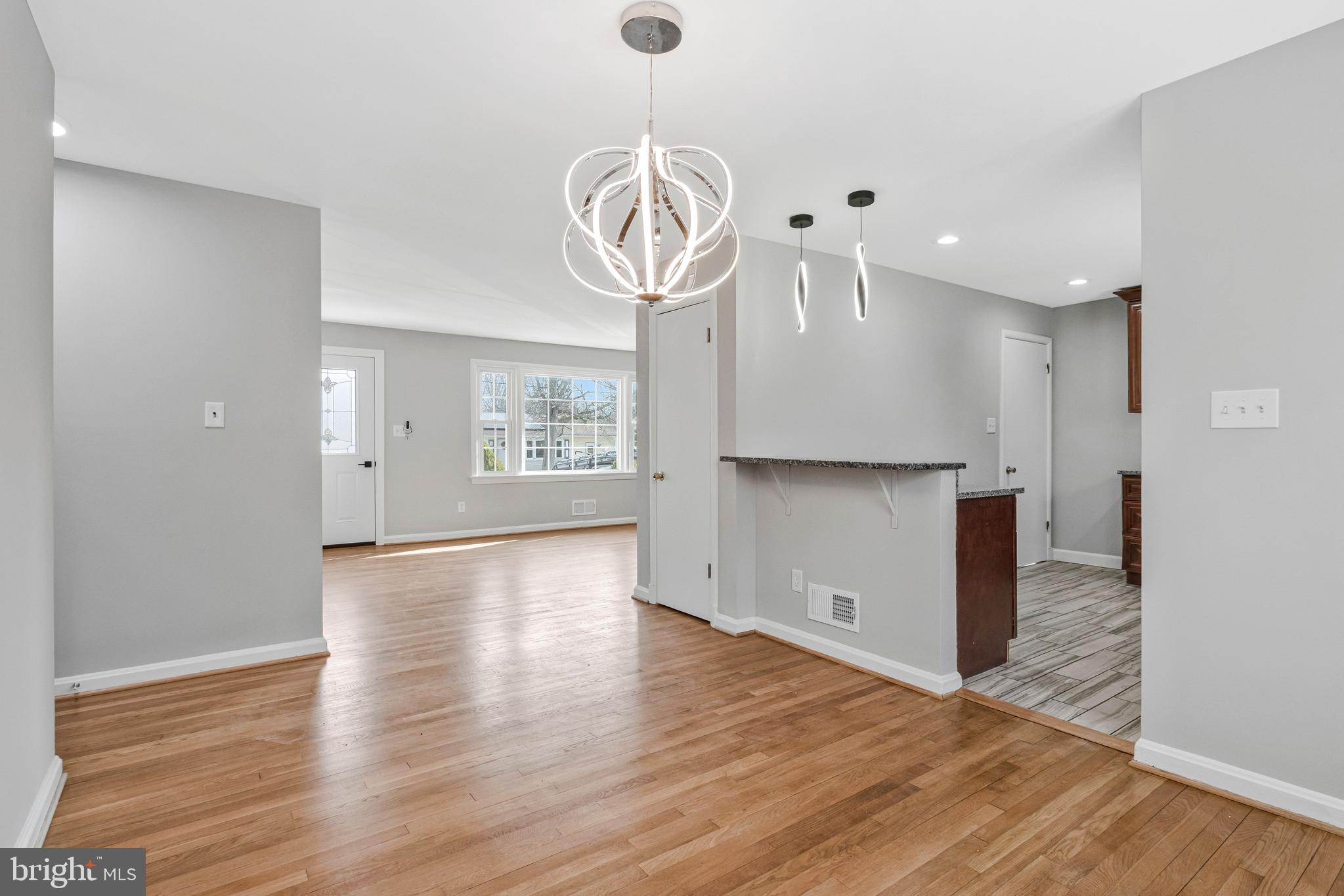 MONTGOMERY ESTATES - Residential