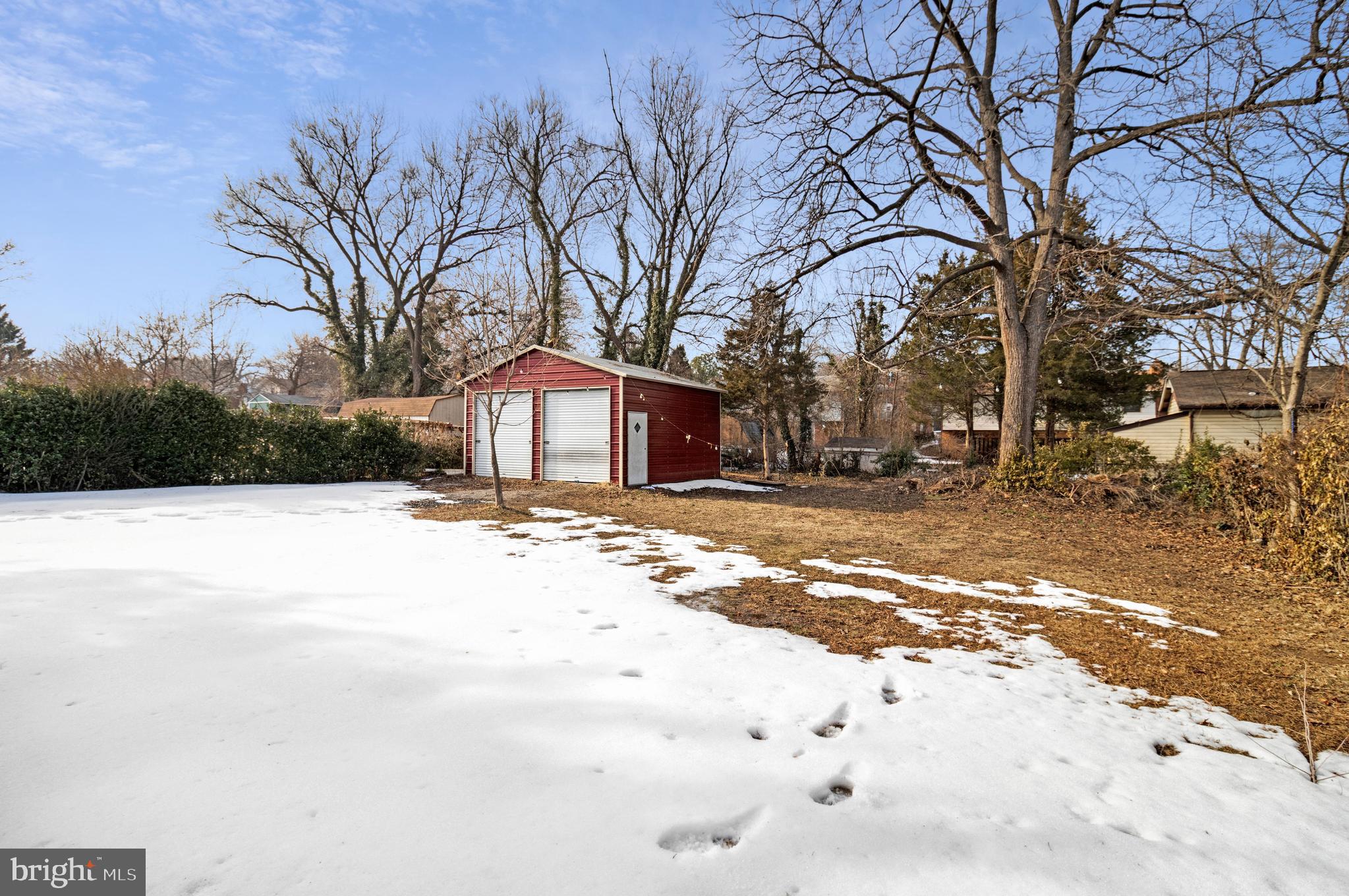 MONTGOMERY ESTATES - Residential