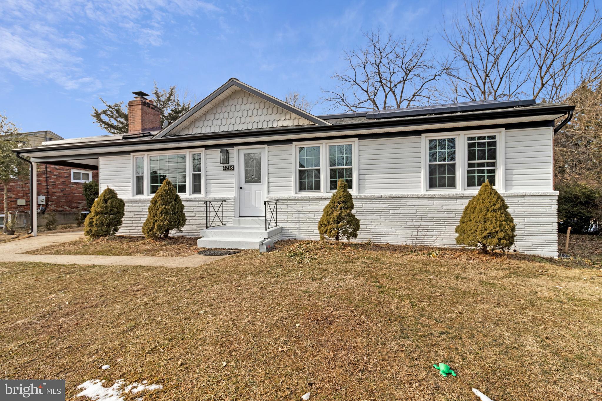 MONTGOMERY ESTATES - Residential