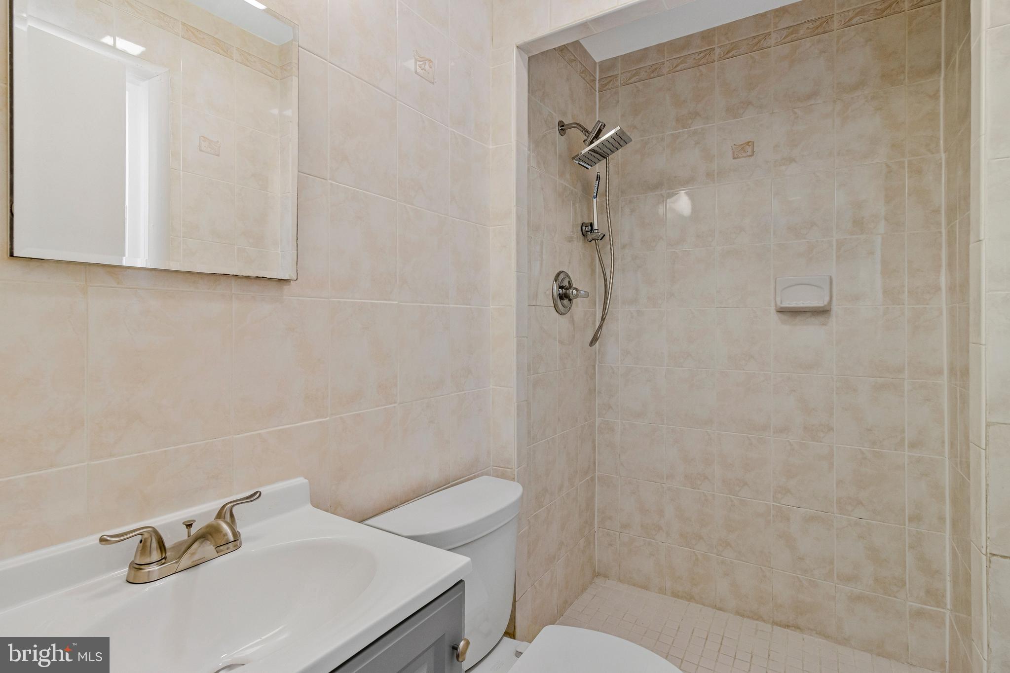 MONTGOMERY ESTATES - Residential