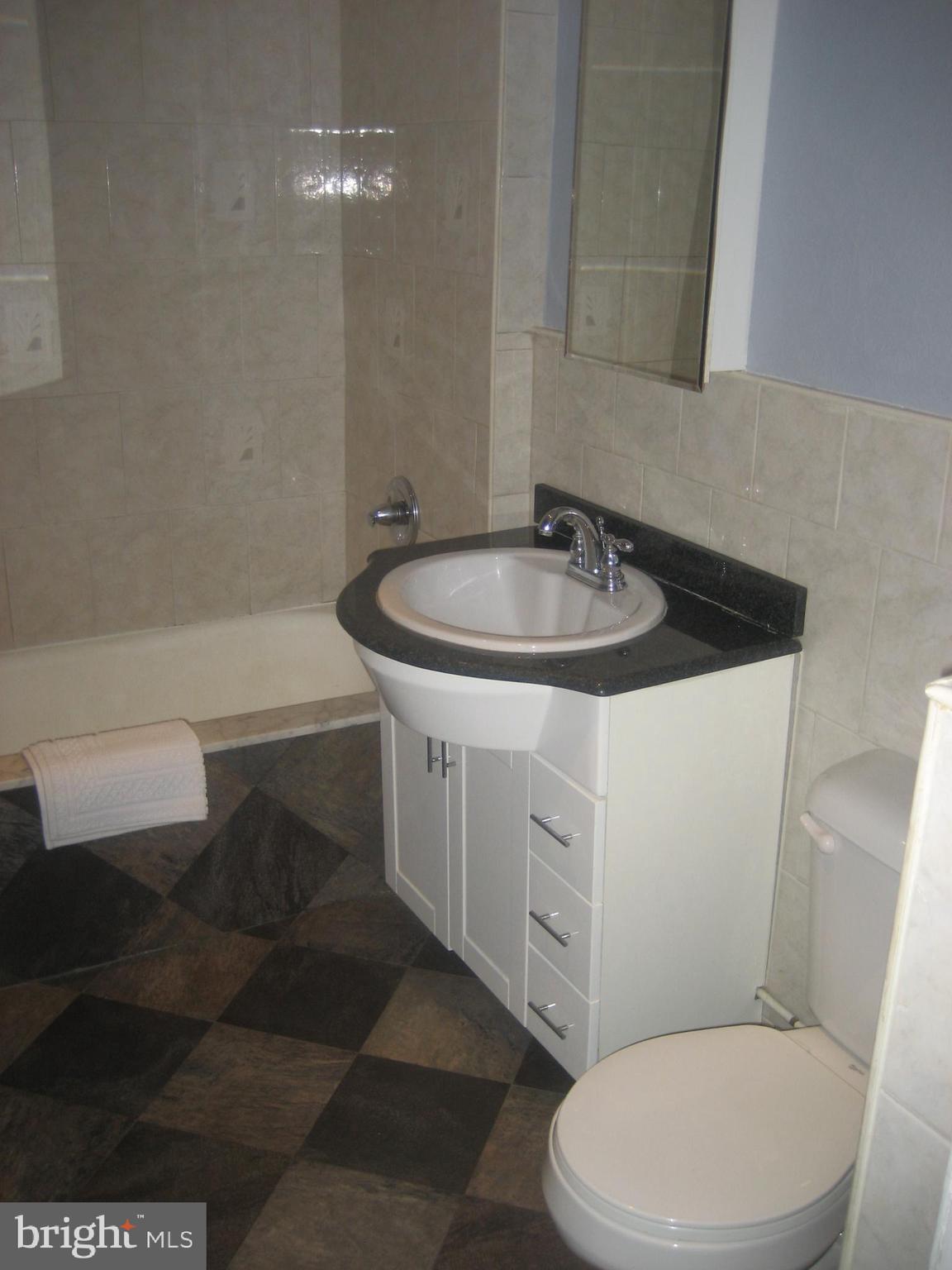 CENTER CITY - Residential Lease