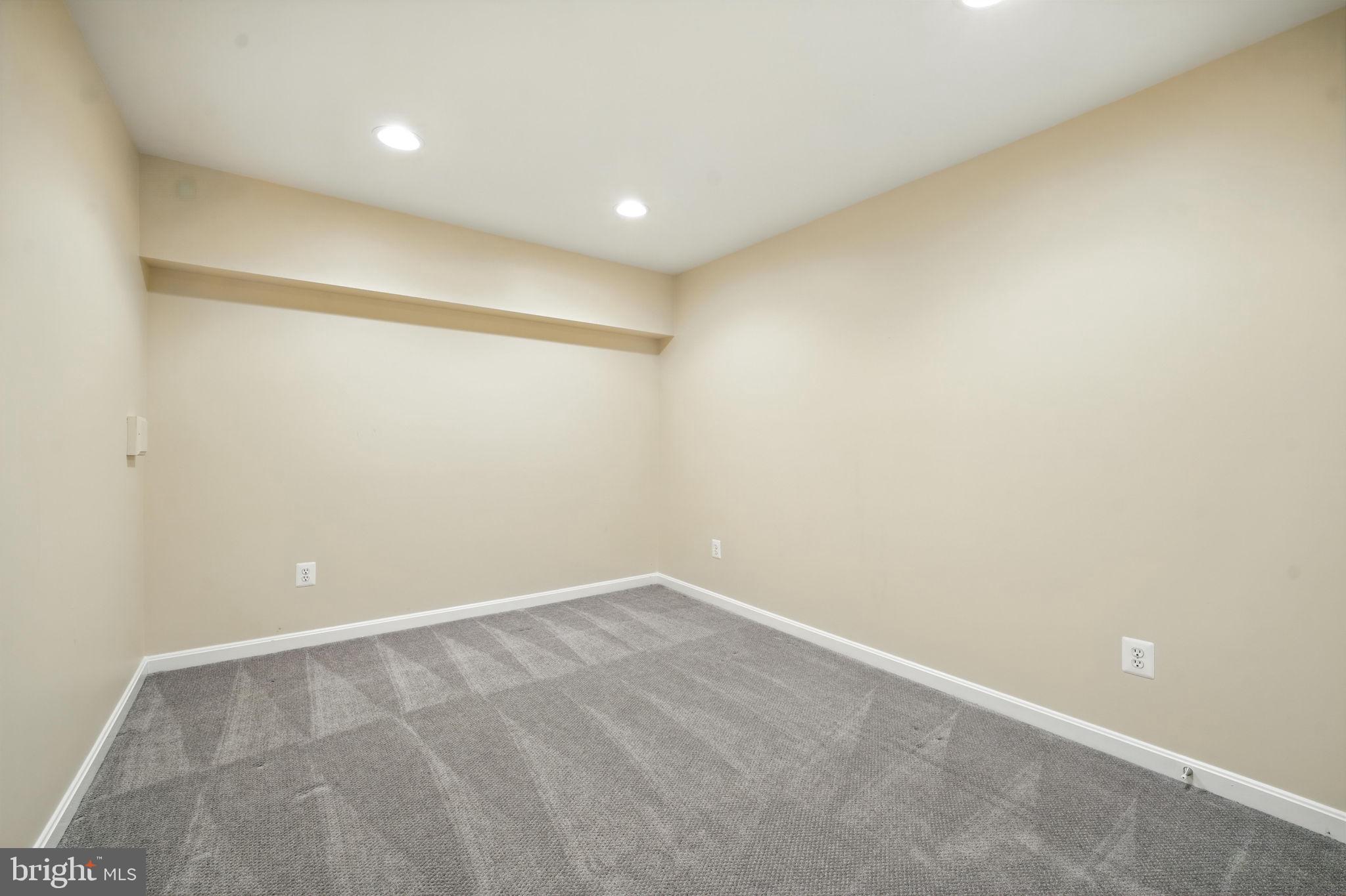 HOPEWELLS LANDING - Residential