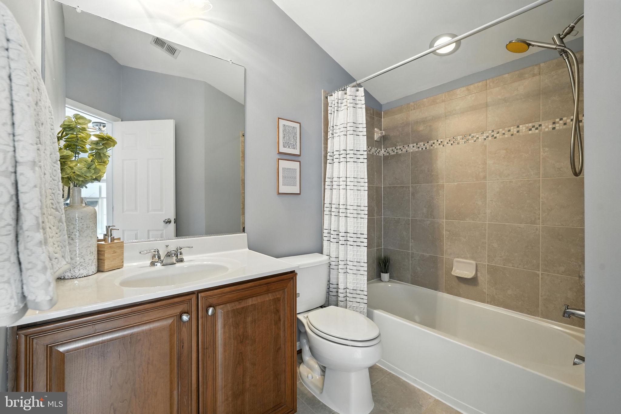 HOPEWELLS LANDING - Residential