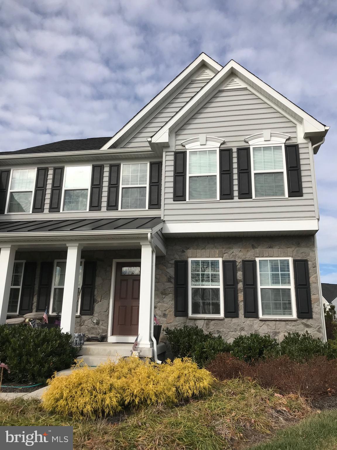 LOVETTSVILLE TOWN CENTER - Residential