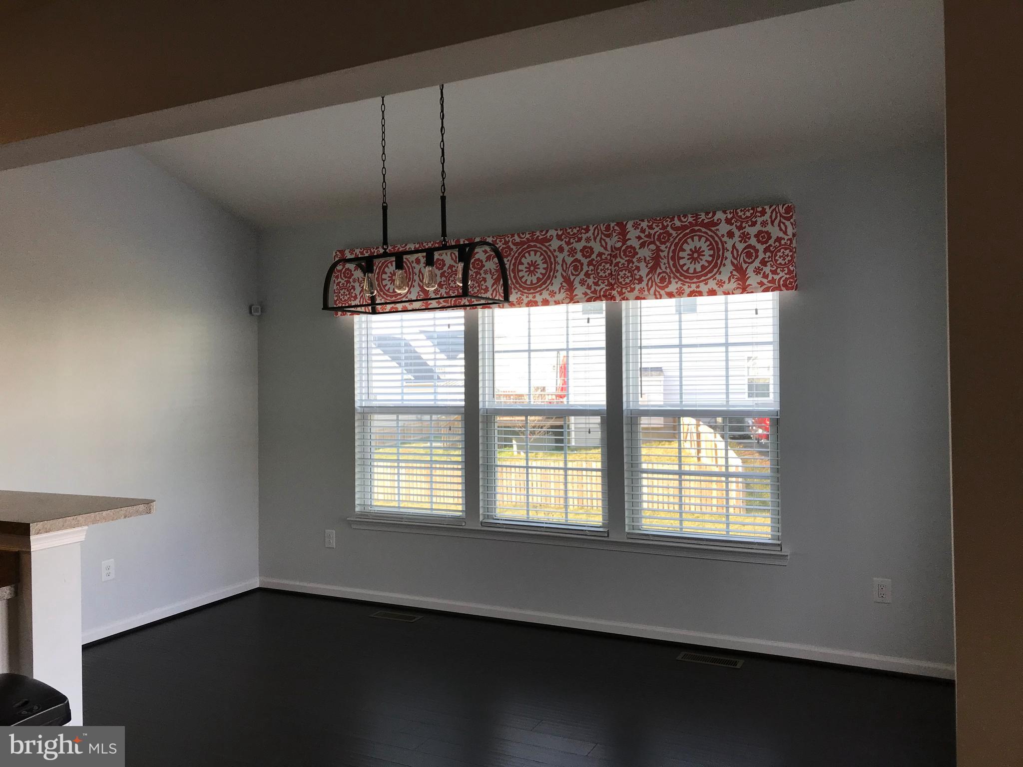 LOVETTSVILLE TOWN CENTER - Residential