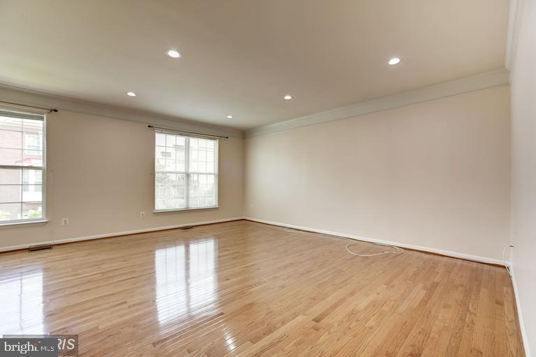 WOODLAND PARK - Residential Lease