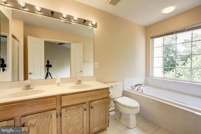 WOODLAND PARK - Residential Lease