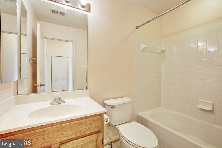 WOODLAND PARK - Residential Lease