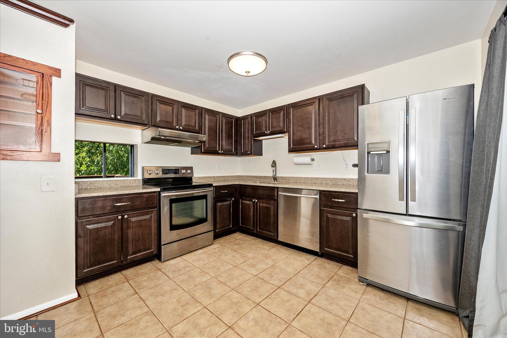 CARROLL PARK MANOR - Residential