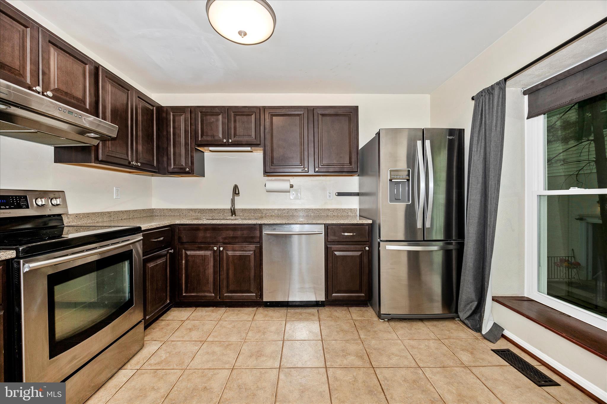 CARROLL PARK MANOR - Residential