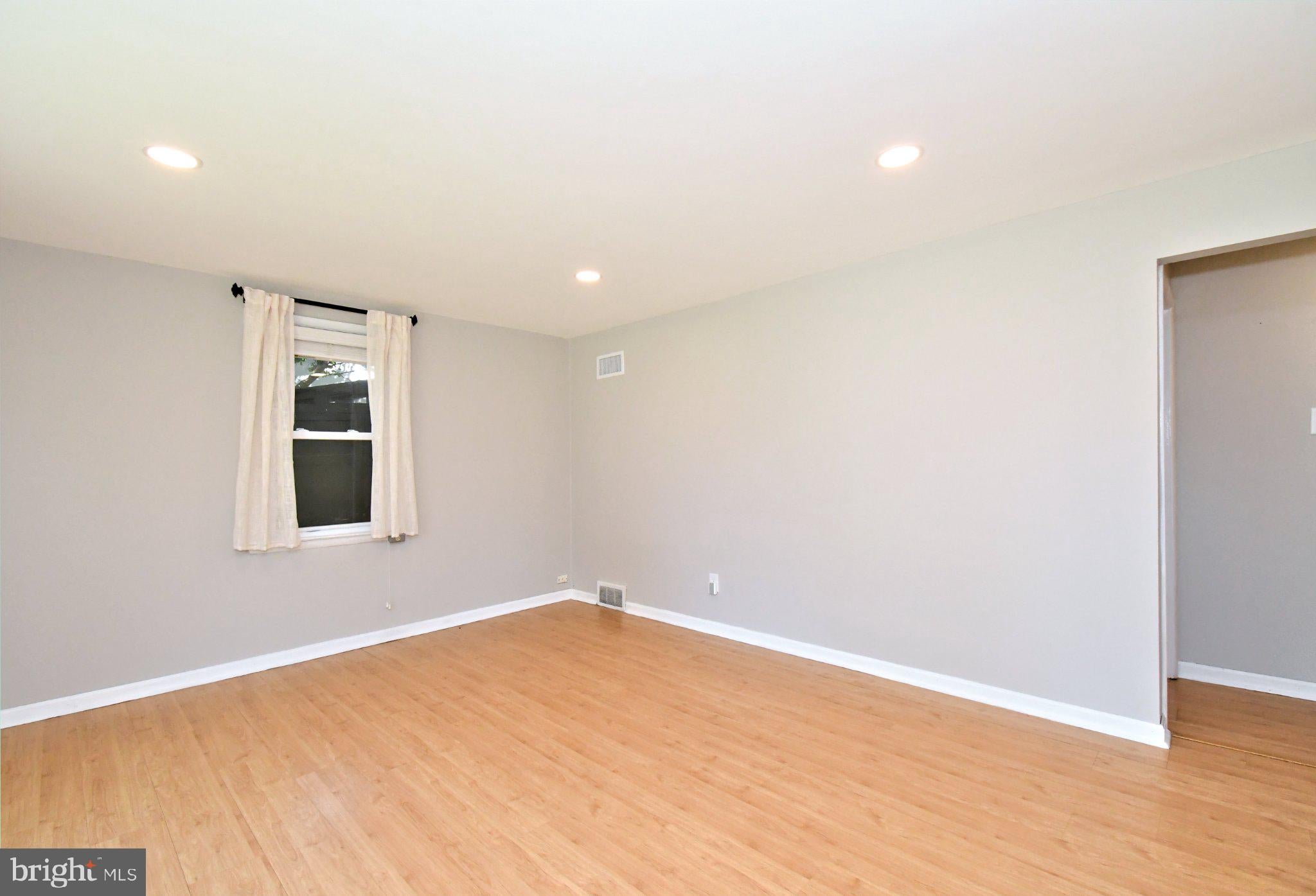 1226 UNIVERSITY AVENUE