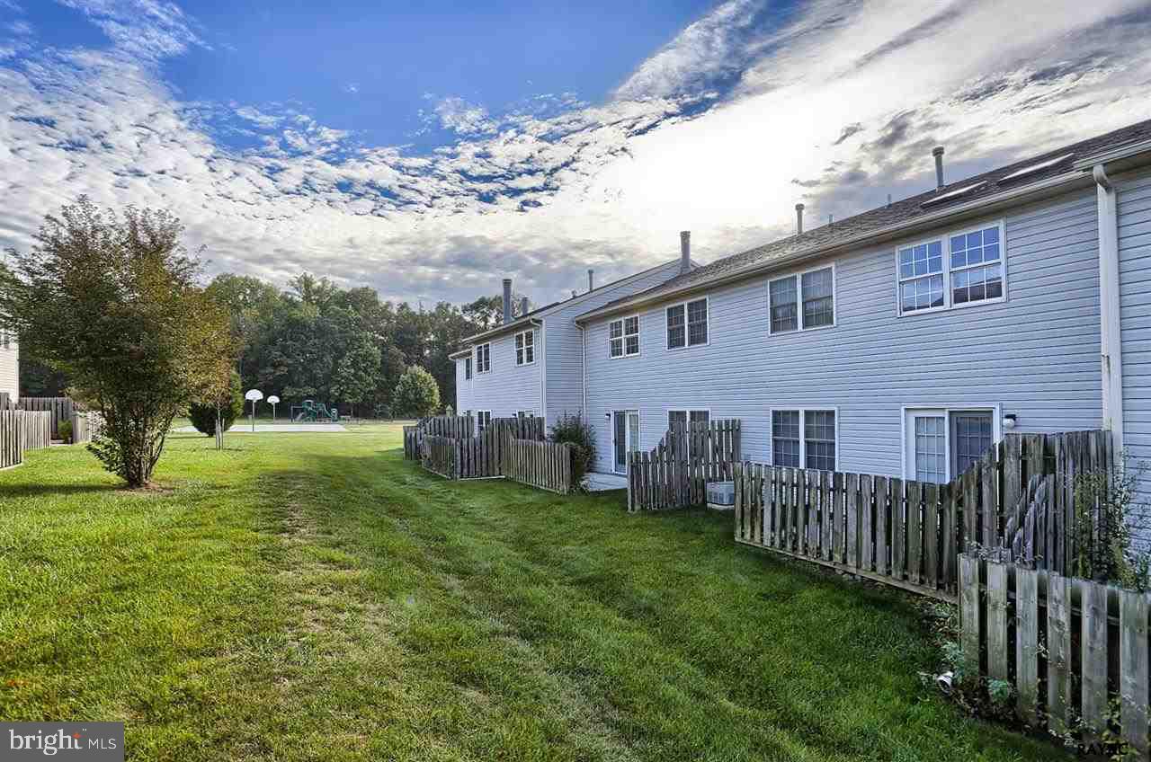 SPRINGETTS VILLAGE - Residential