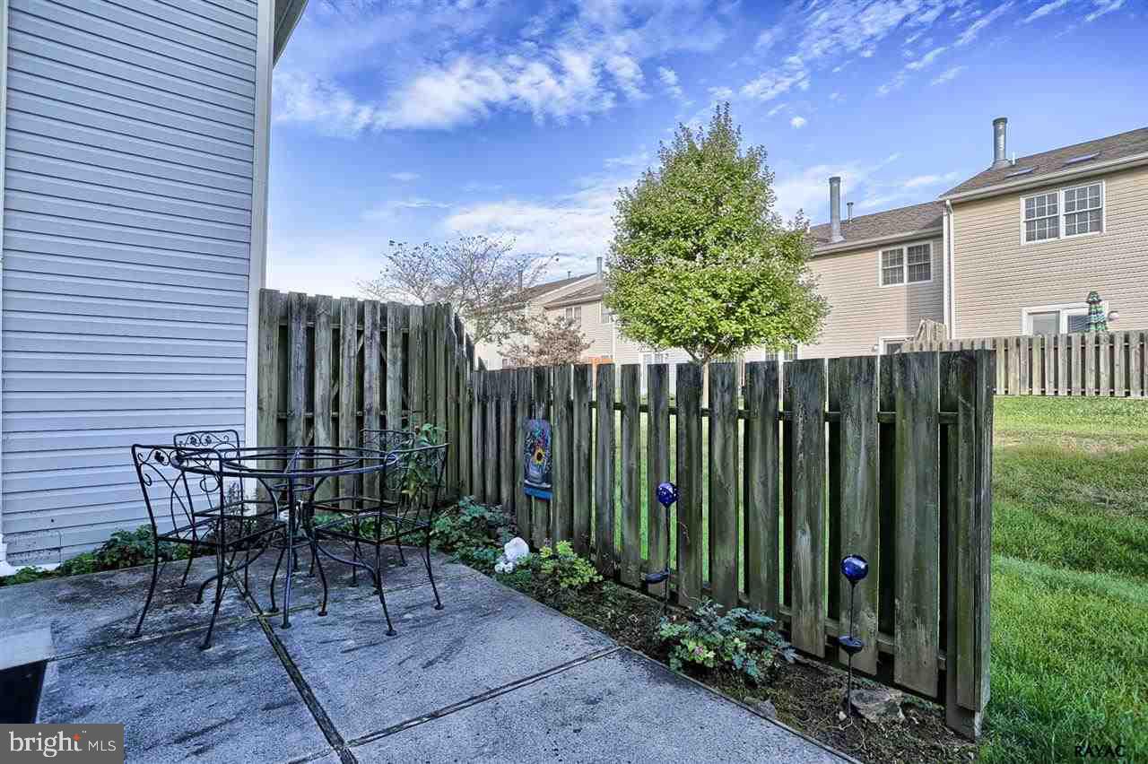 SPRINGETTS VILLAGE - Residential