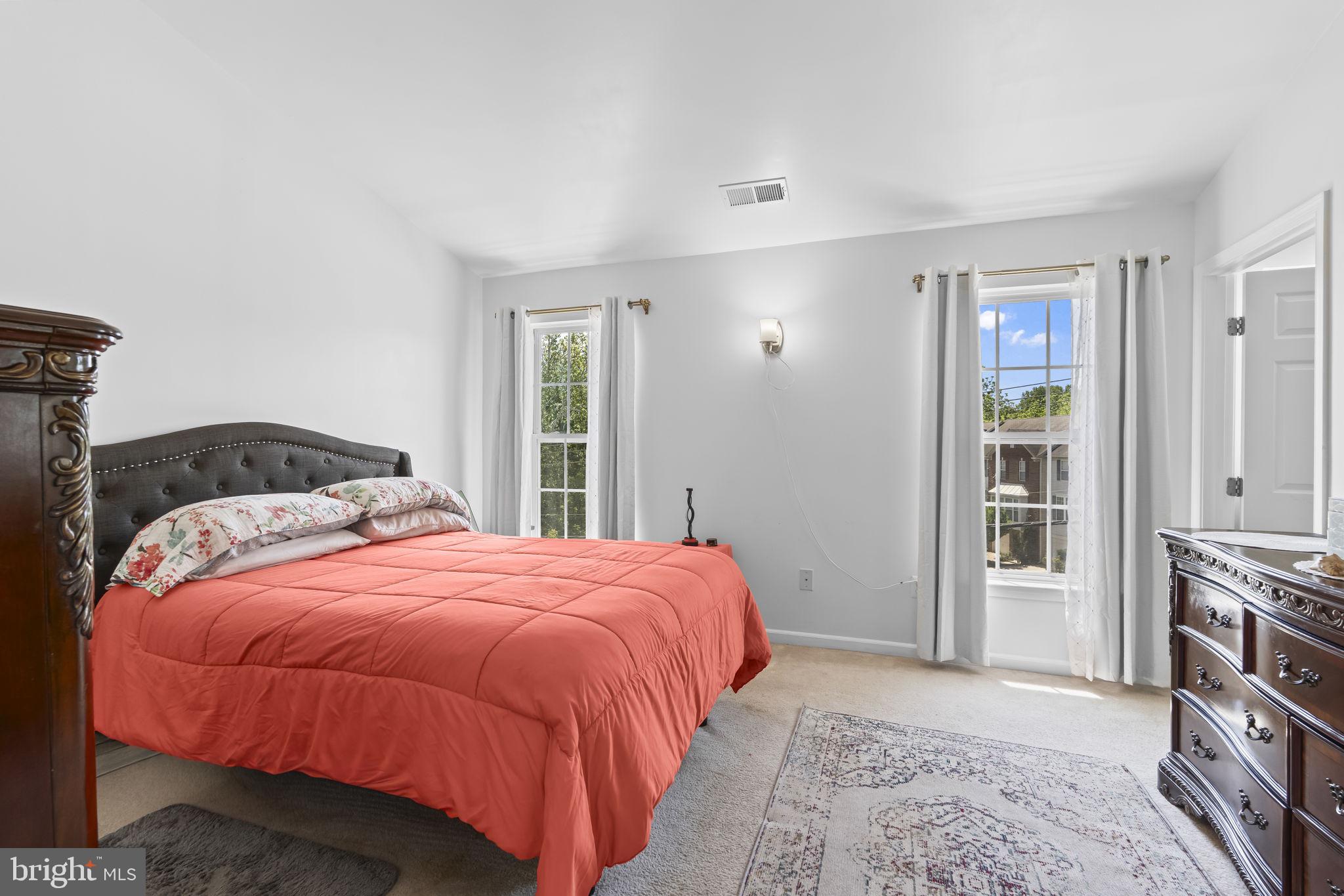 OAKHURST II - Residential