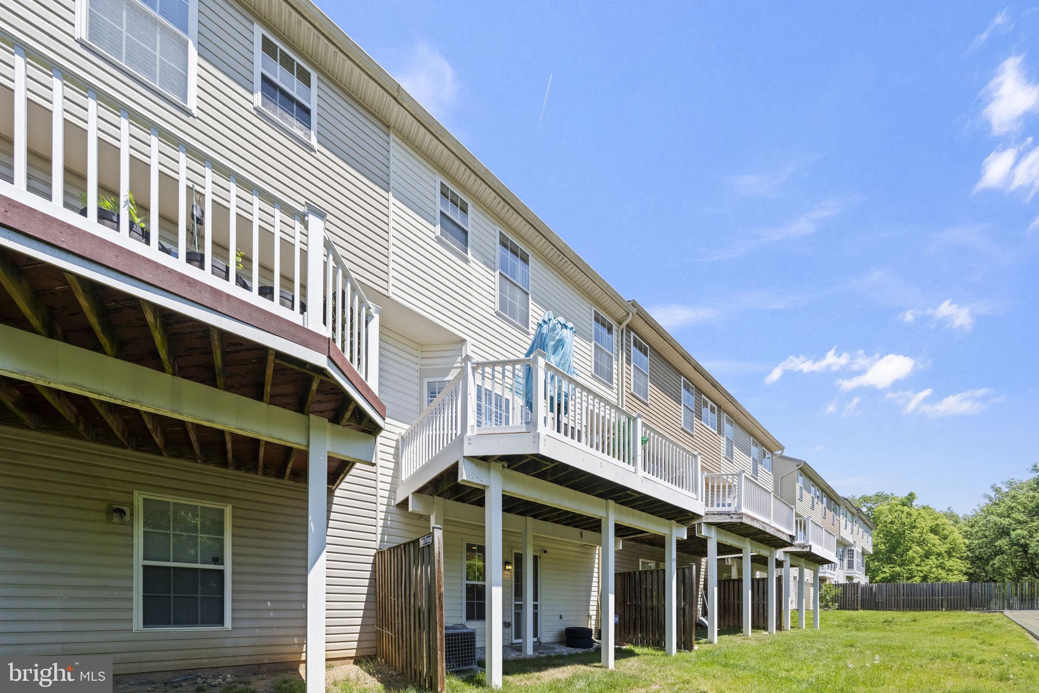 OAKHURST II - Residential