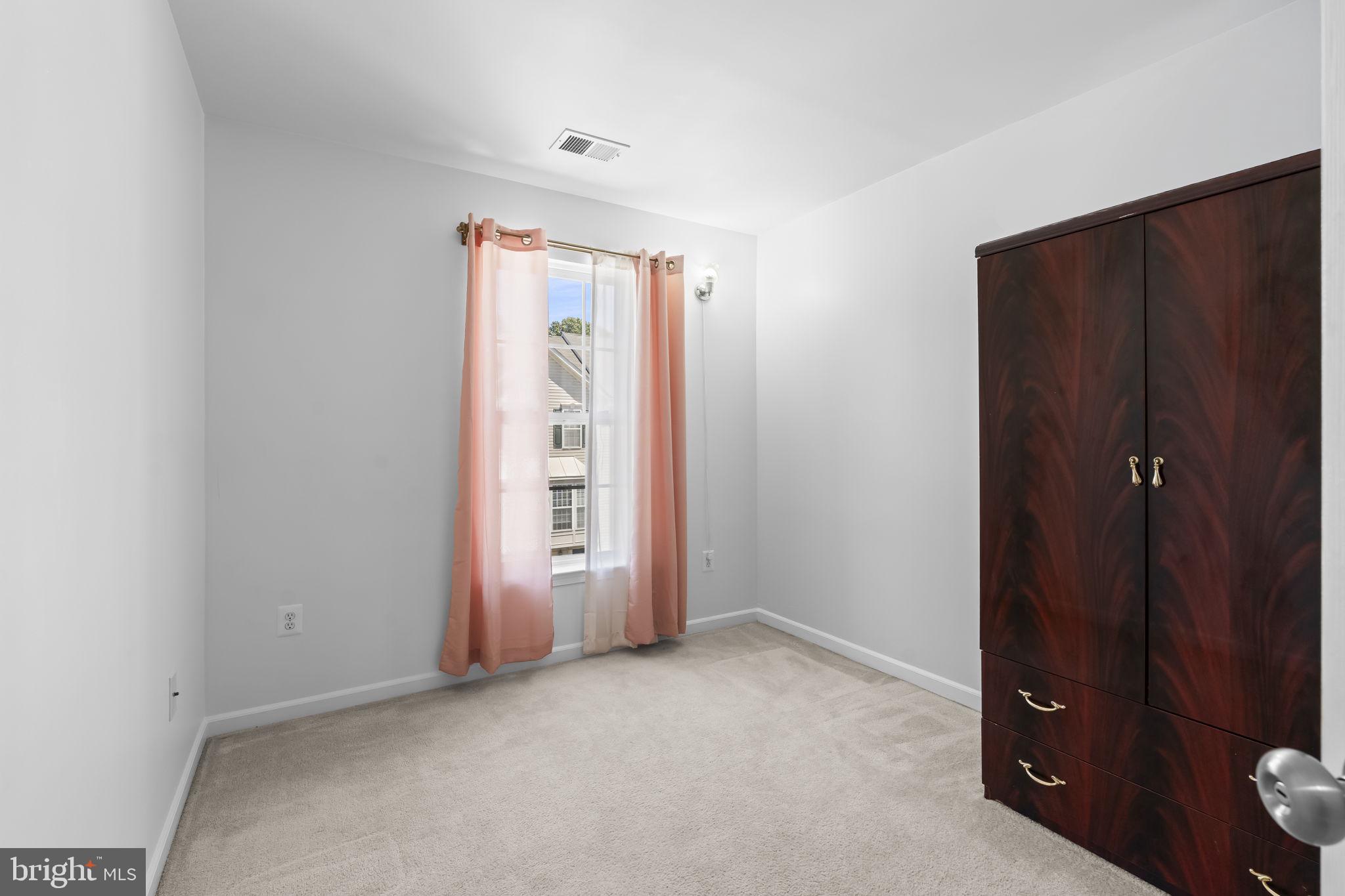 OAKHURST II - Residential