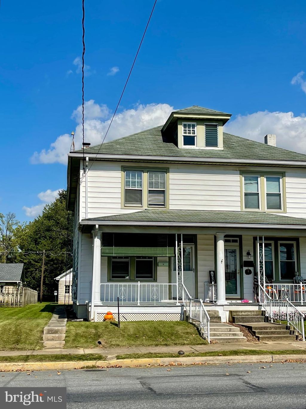 Photo of 45 W Lincoln Avenue, Lititz, PA 17543 (MLS # PALA2058420)