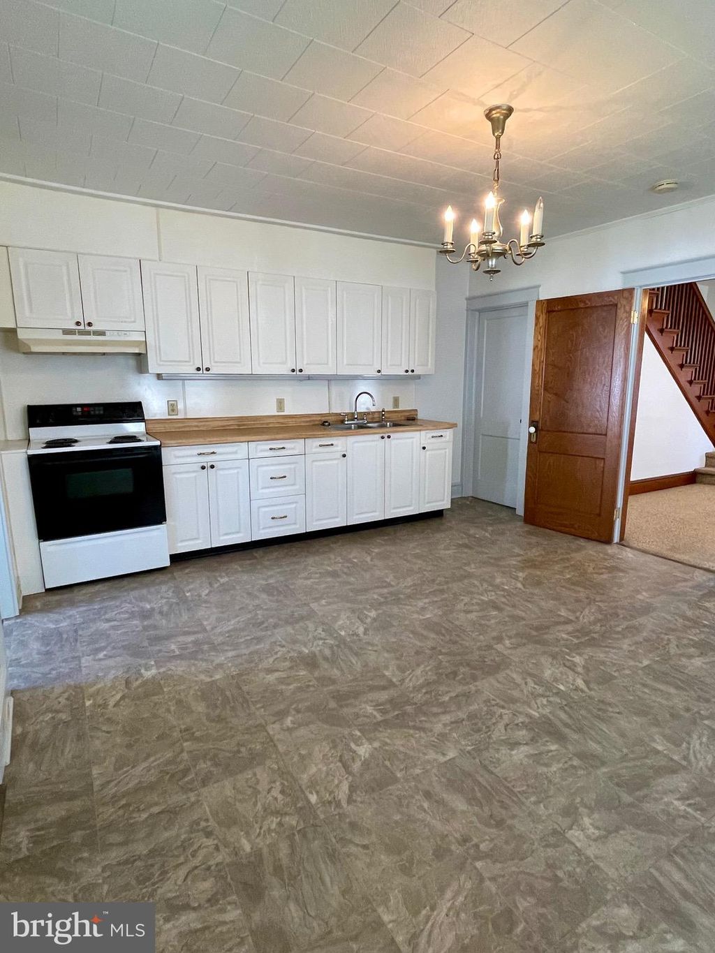 Photo of 45 W Lincoln Avenue, Lititz, PA 17543 (MLS # PALA2058420)