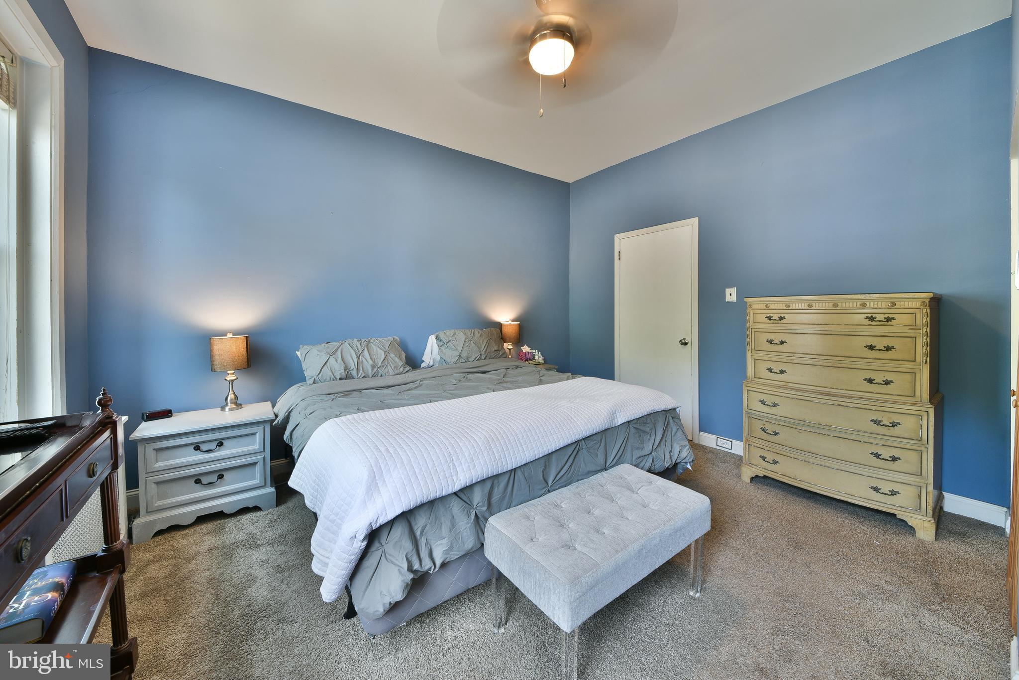 EAST FALLS - Residential