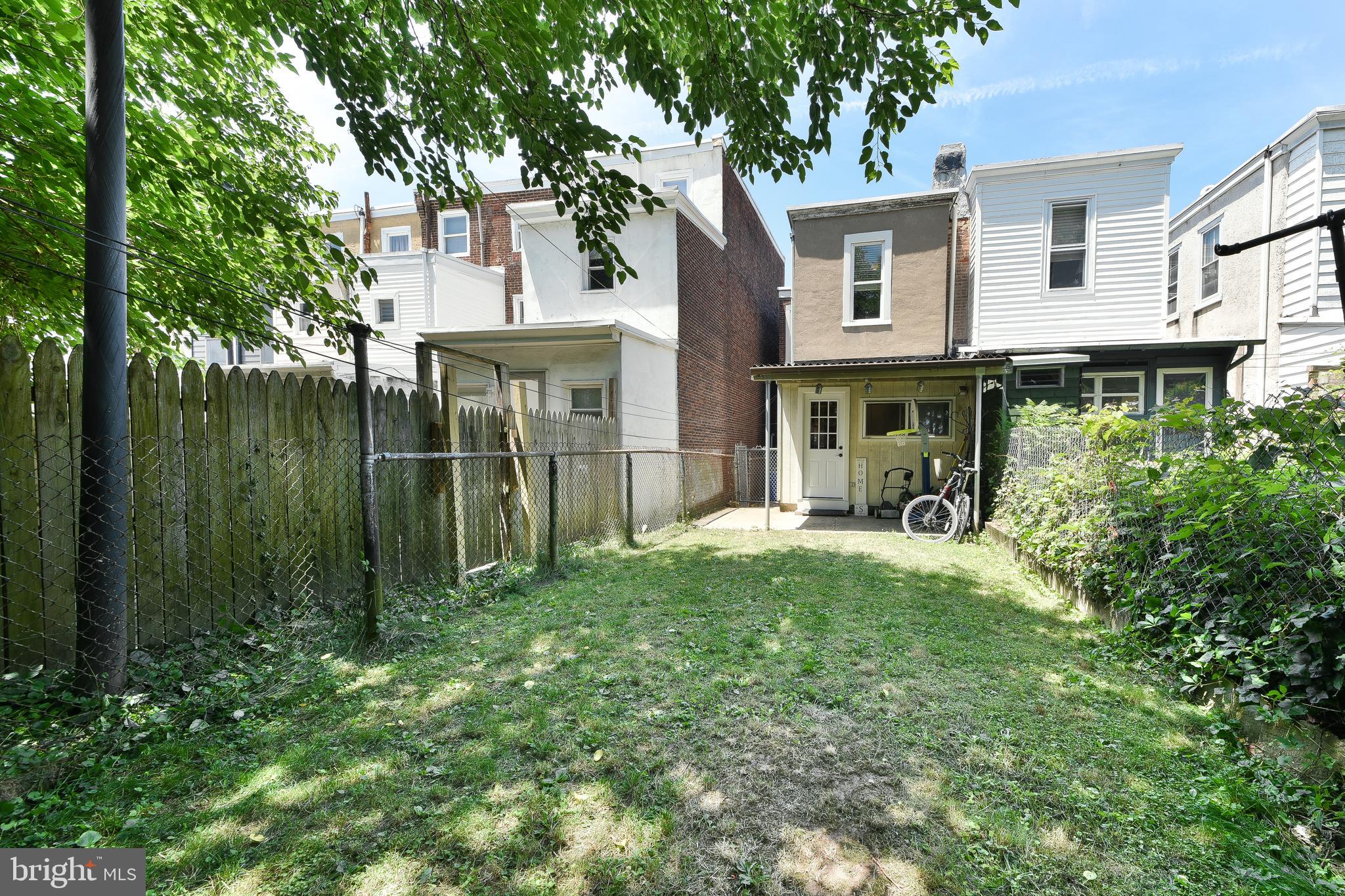 EAST FALLS - Residential