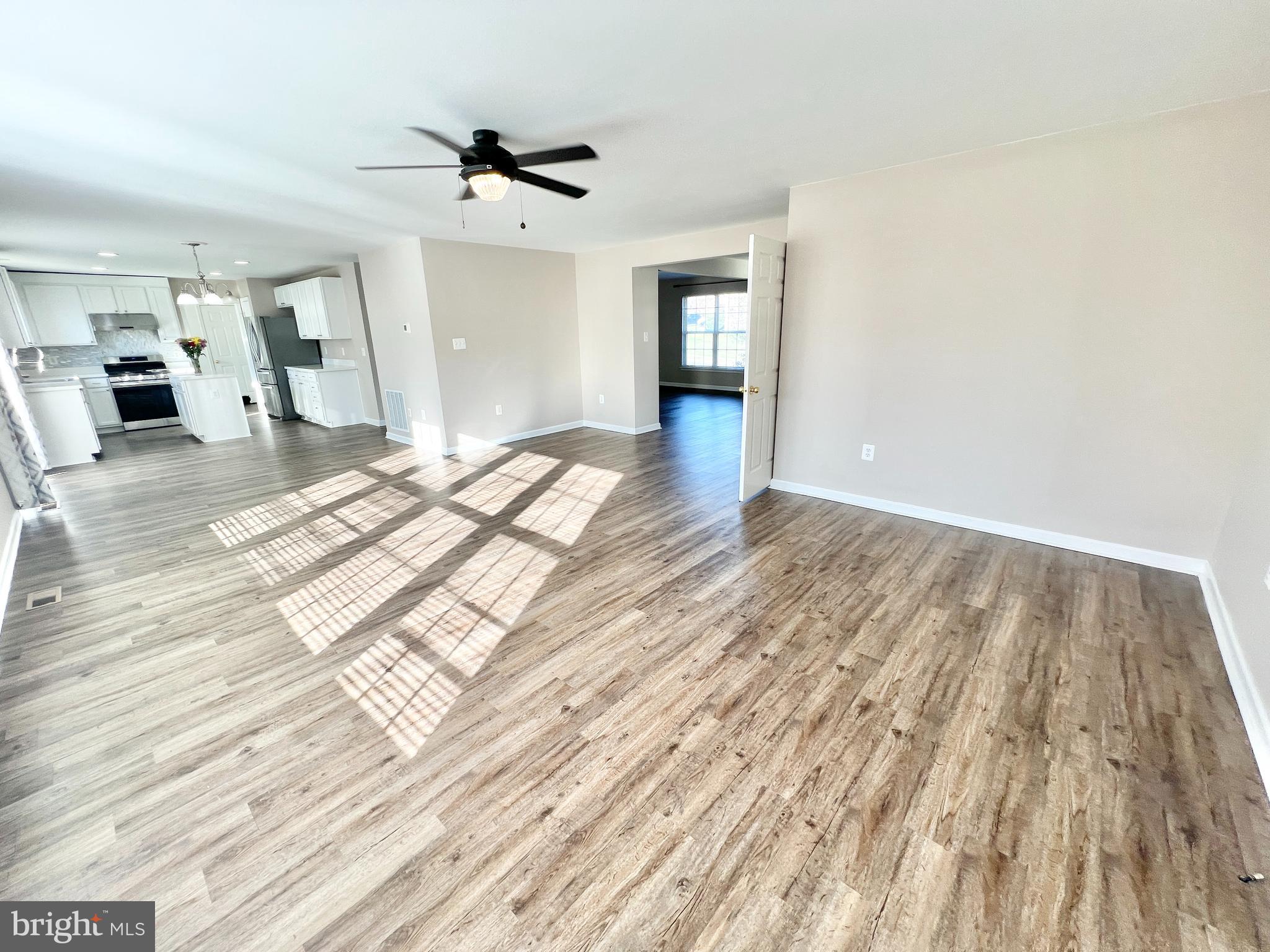 THE FALLS AT LEE'S PARKE - Residential