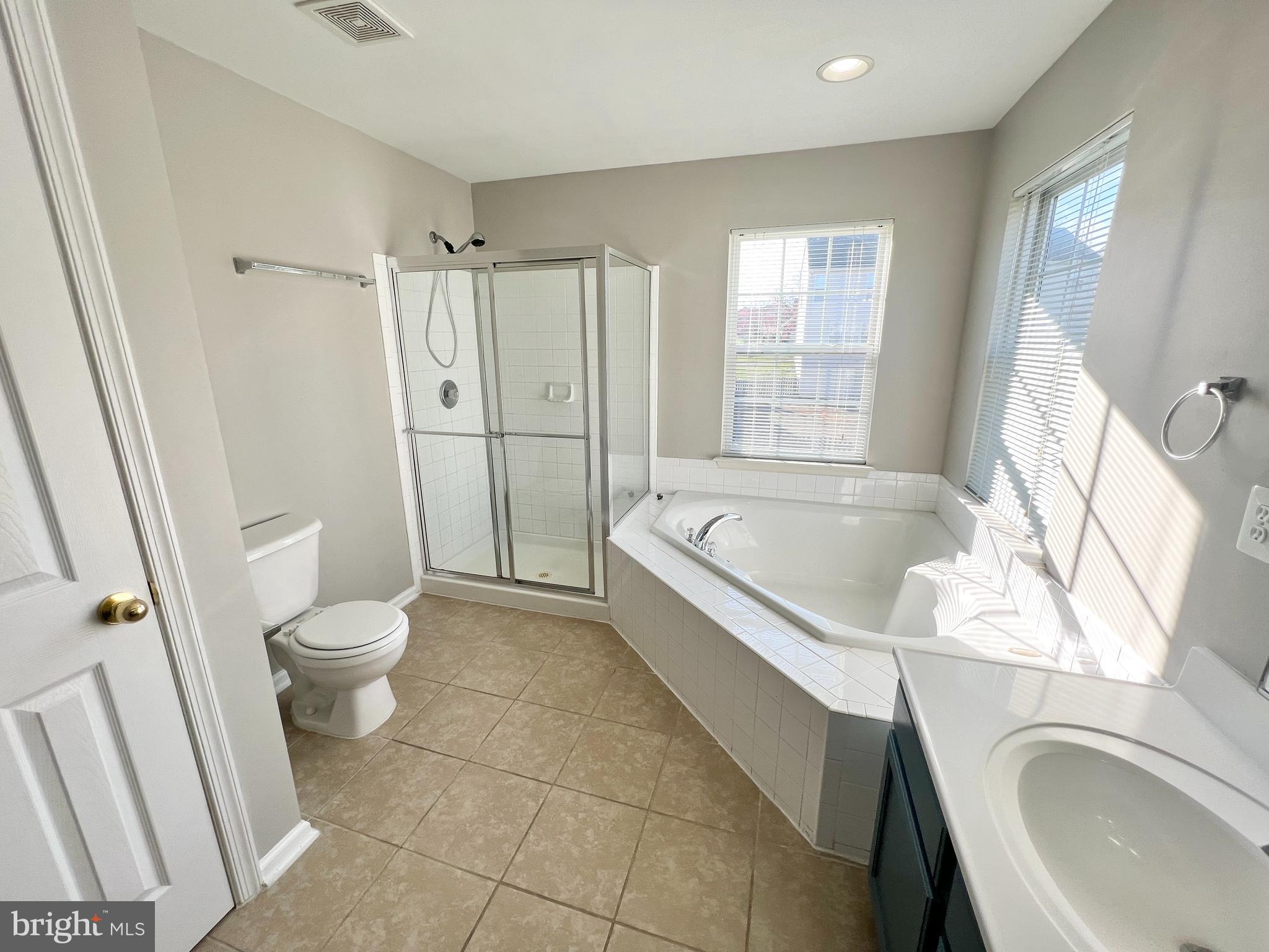 THE FALLS AT LEE'S PARKE - Residential