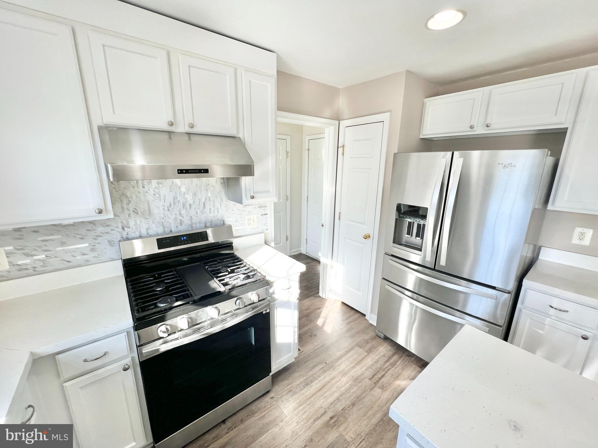 THE FALLS AT LEE'S PARKE - Residential