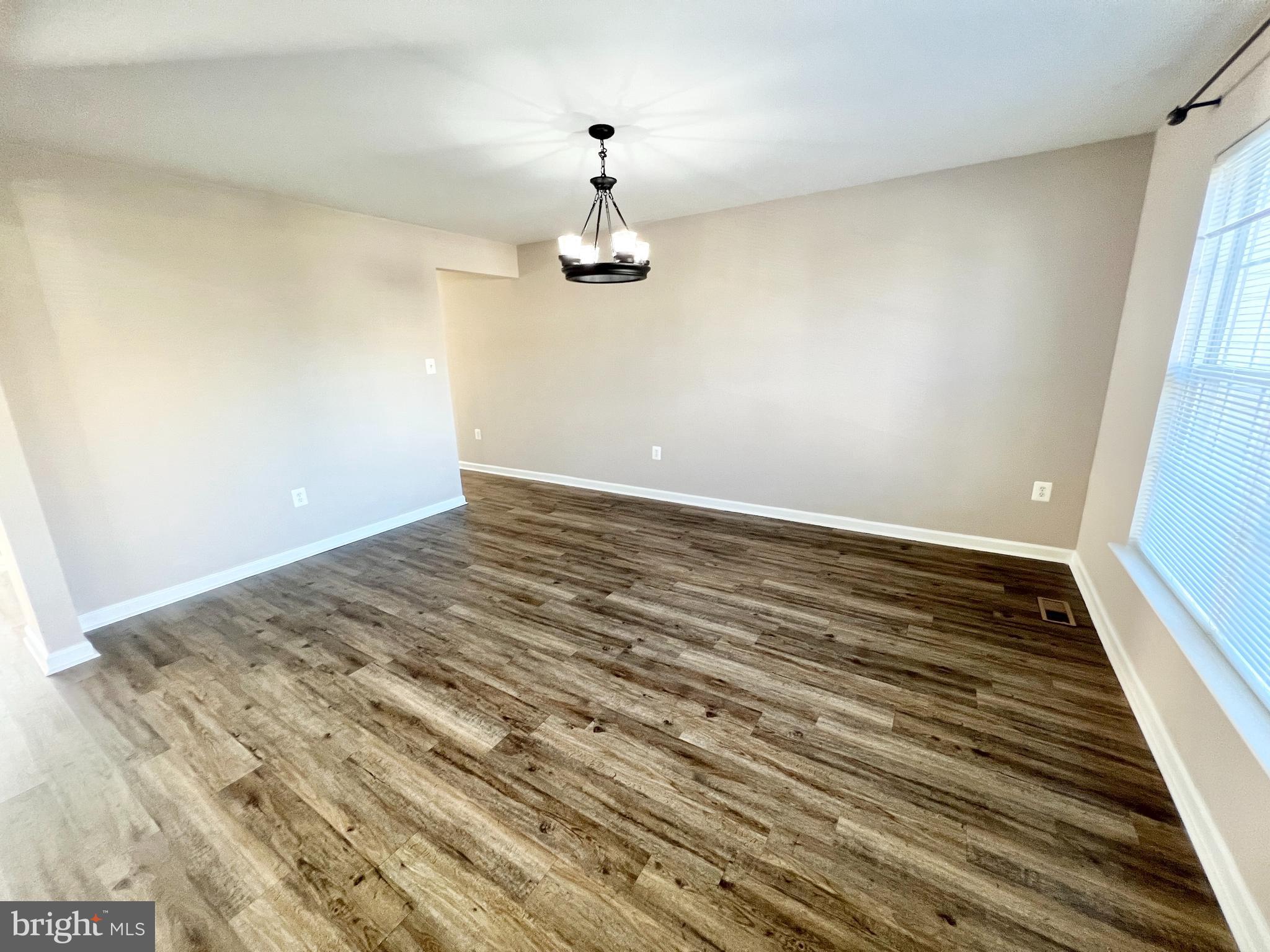 THE FALLS AT LEE'S PARKE - Residential