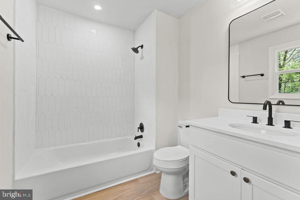 WIGGINS - Residential