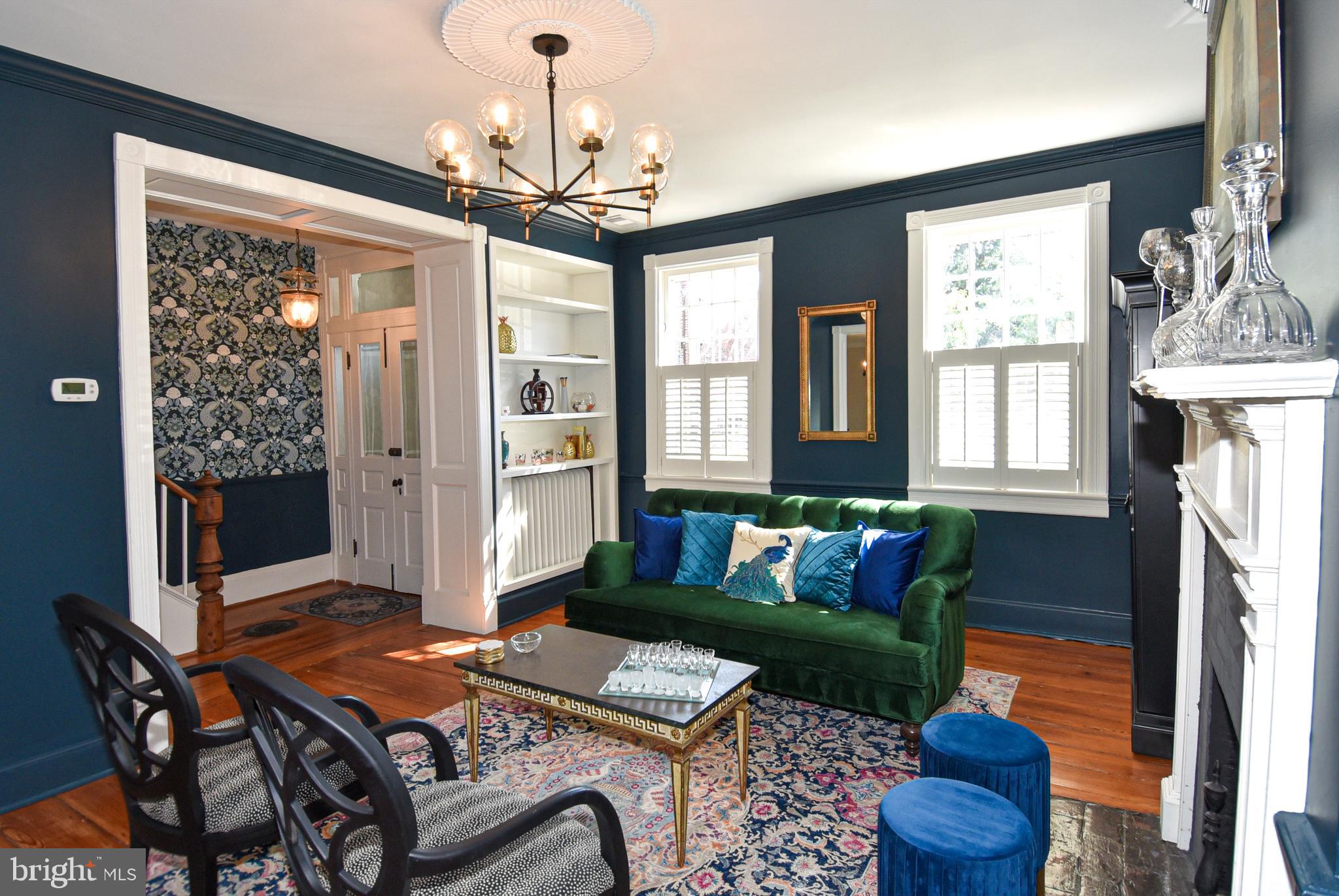 OLD TOWN ALEXANDRIA - Residential