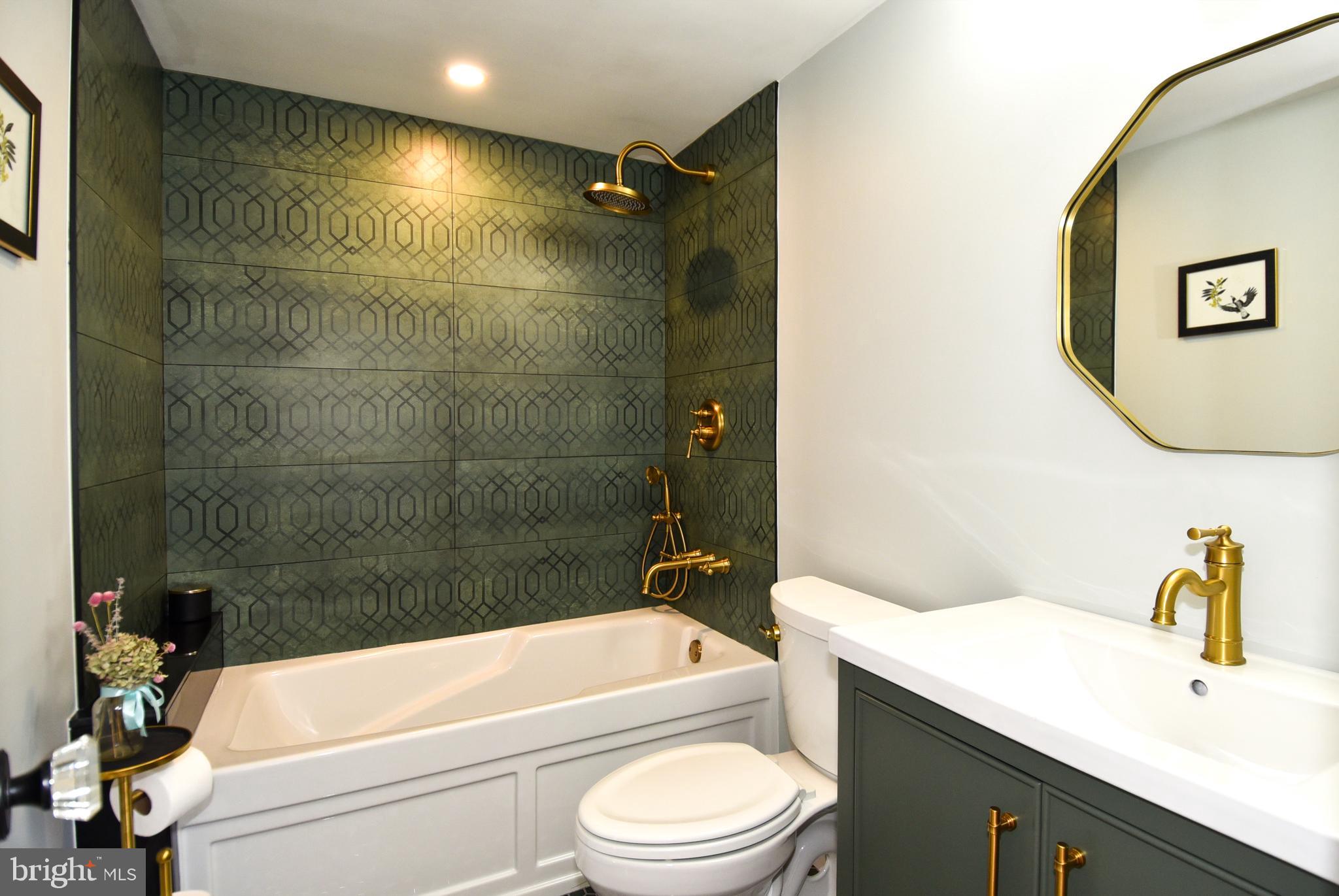 OLD TOWN ALEXANDRIA - Residential