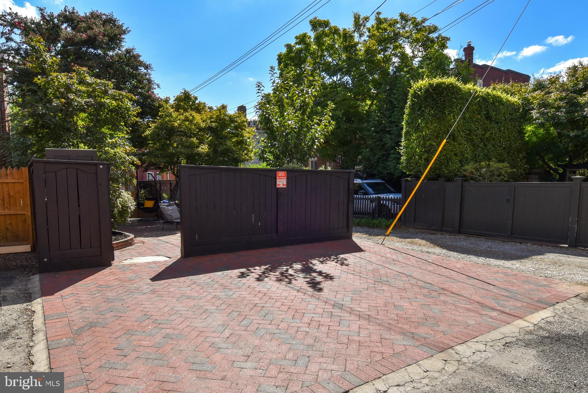 OLD TOWN ALEXANDRIA - Residential