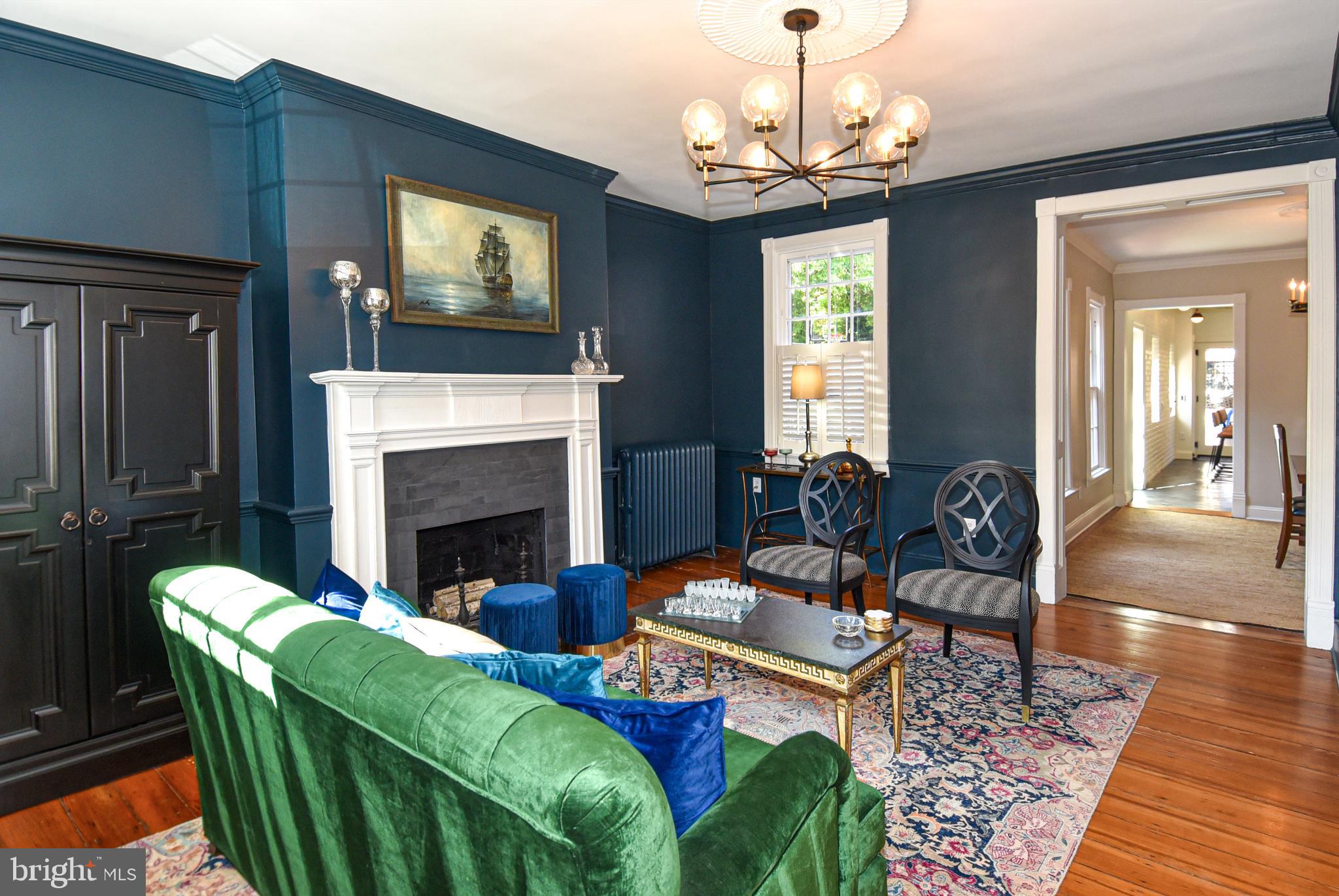 OLD TOWN ALEXANDRIA - Residential