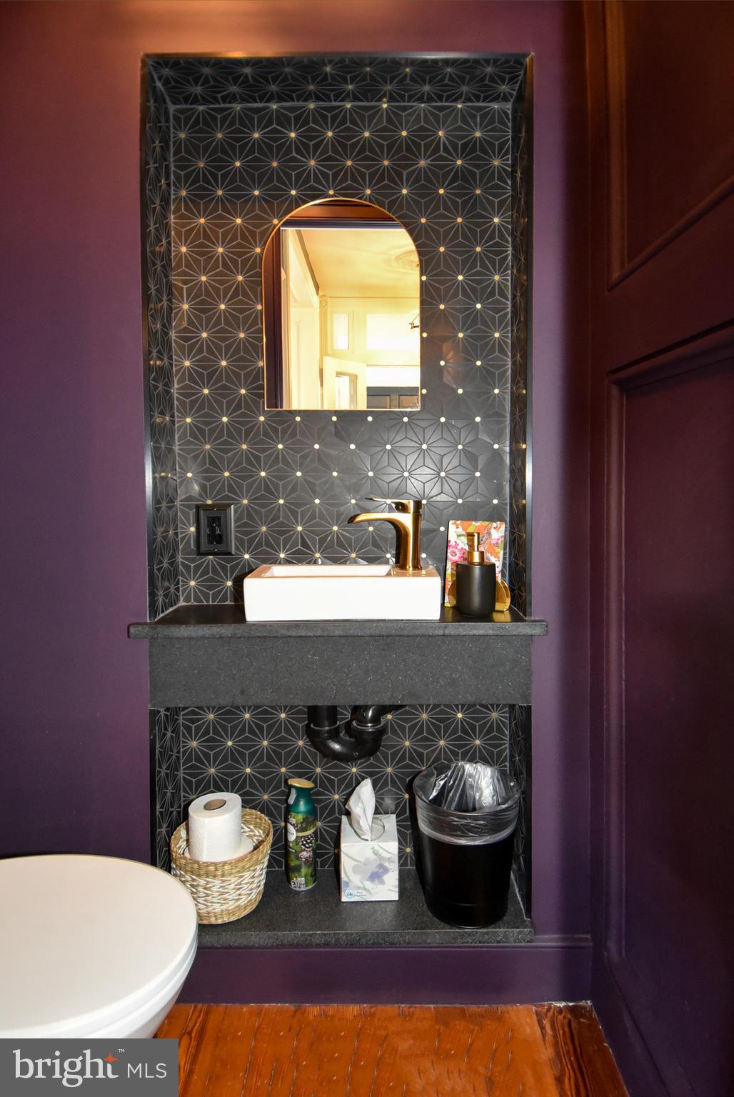 OLD TOWN ALEXANDRIA - Residential