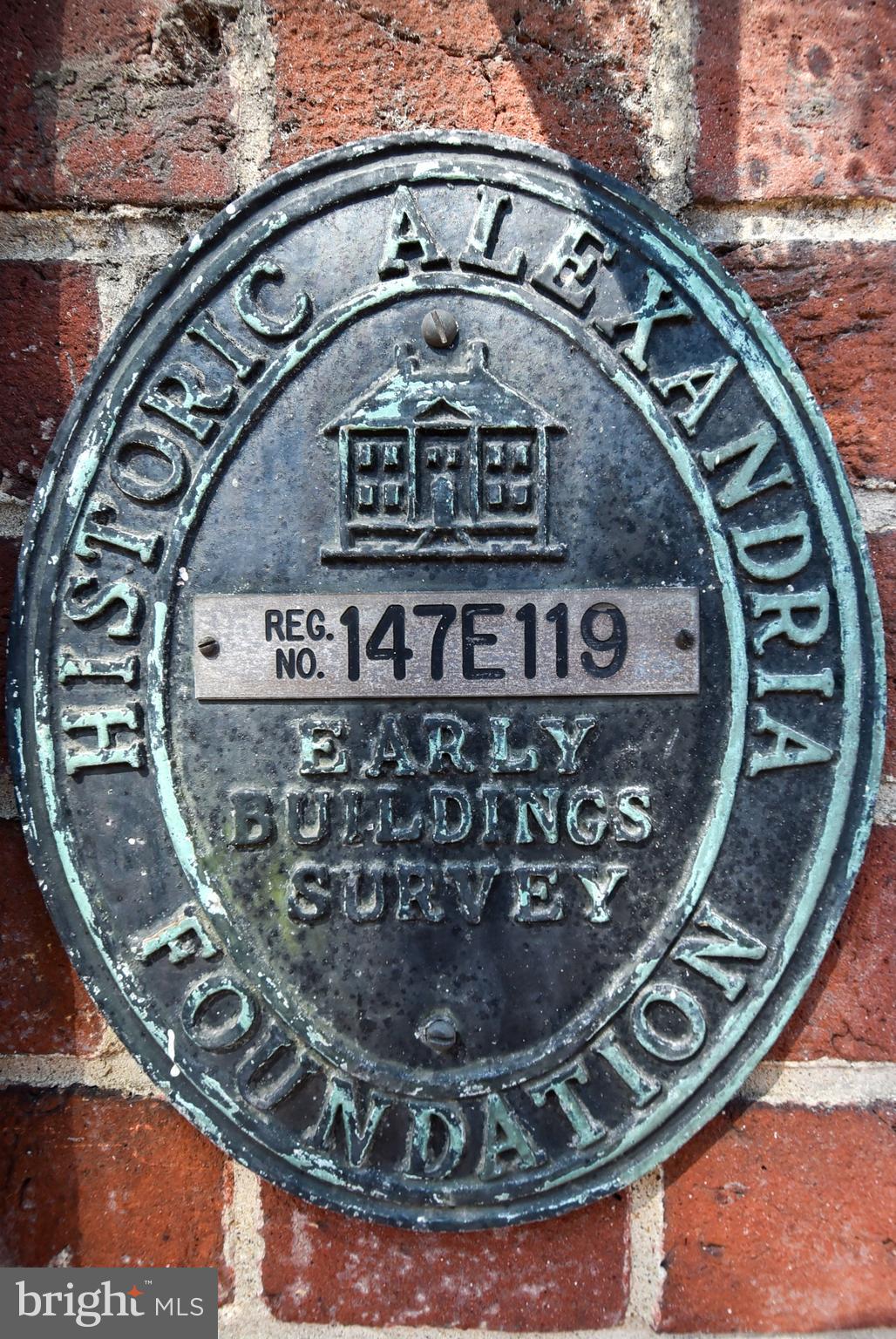 OLD TOWN ALEXANDRIA - Residential