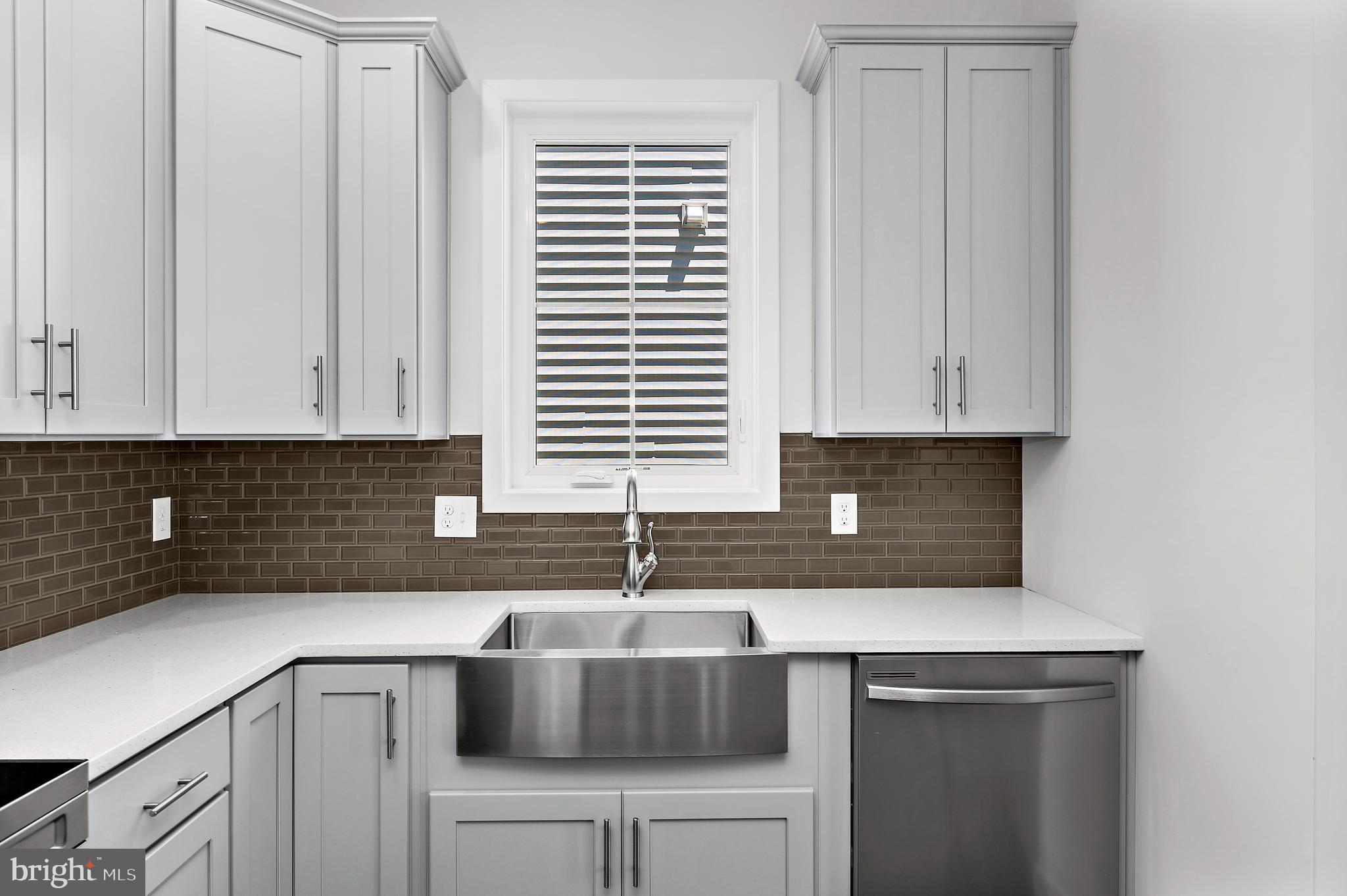 RIVIERA BEACH - Residential