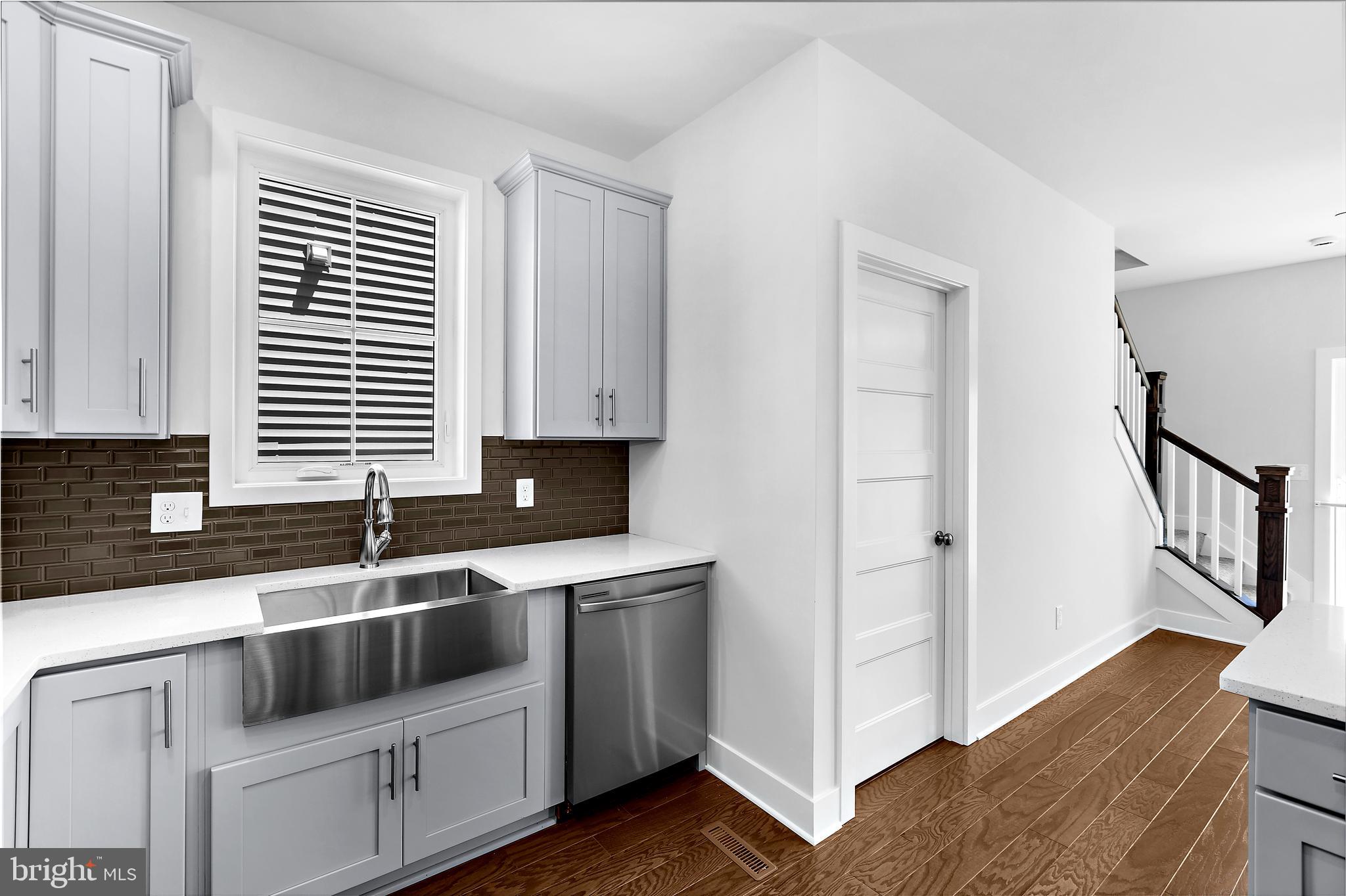 RIVIERA BEACH - Residential