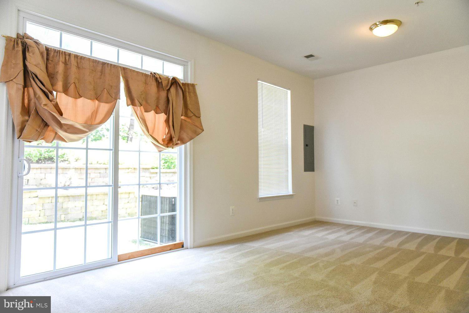 DAHLIA PARK OF WILDEWOOD - Residential