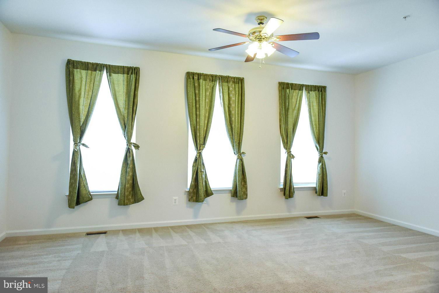 DAHLIA PARK OF WILDEWOOD - Residential