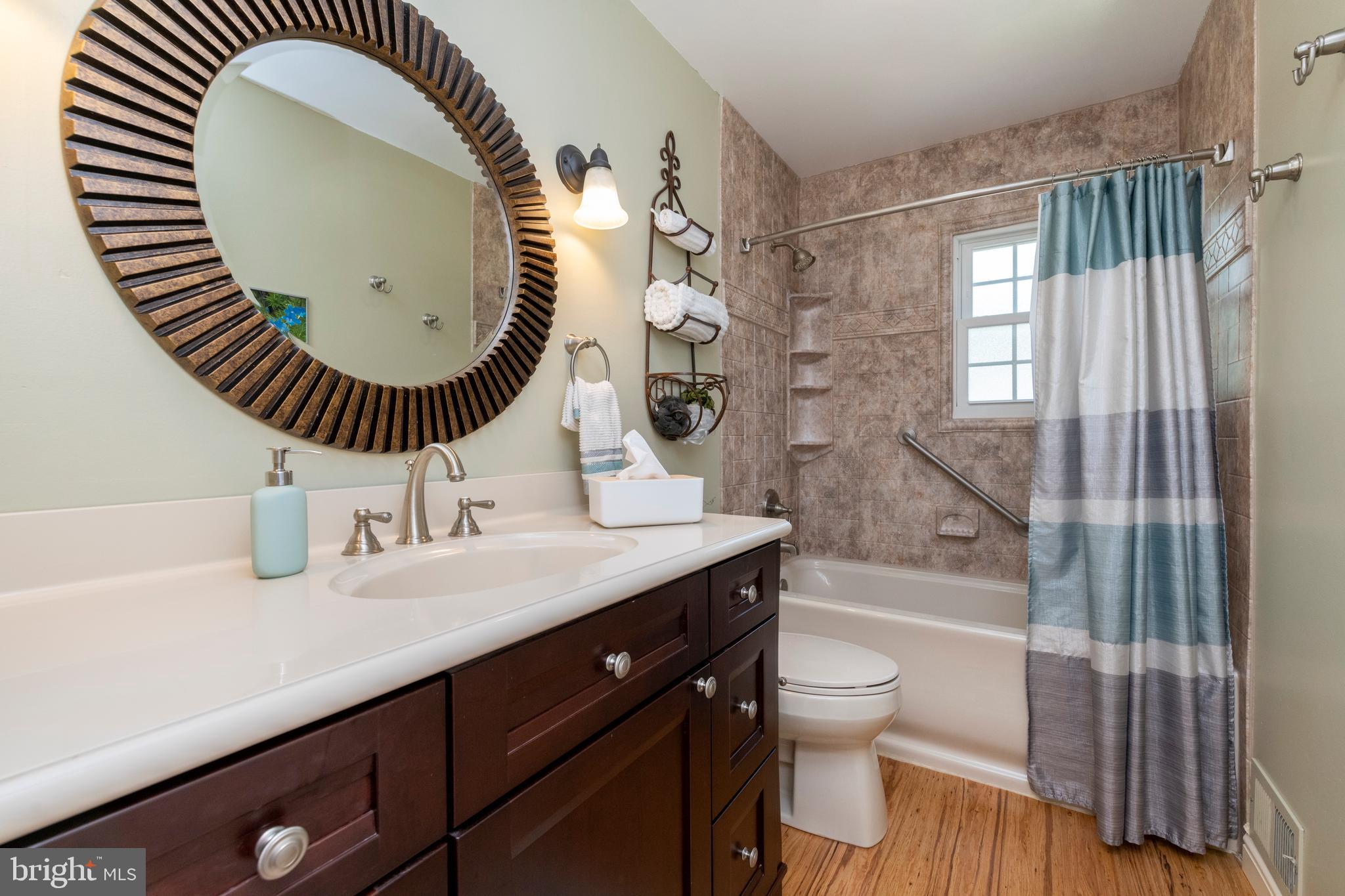 MEADOWLAND - Residential