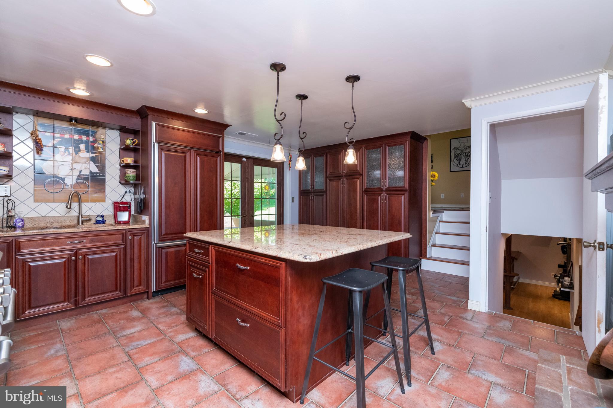 MEADOWLAND - Residential