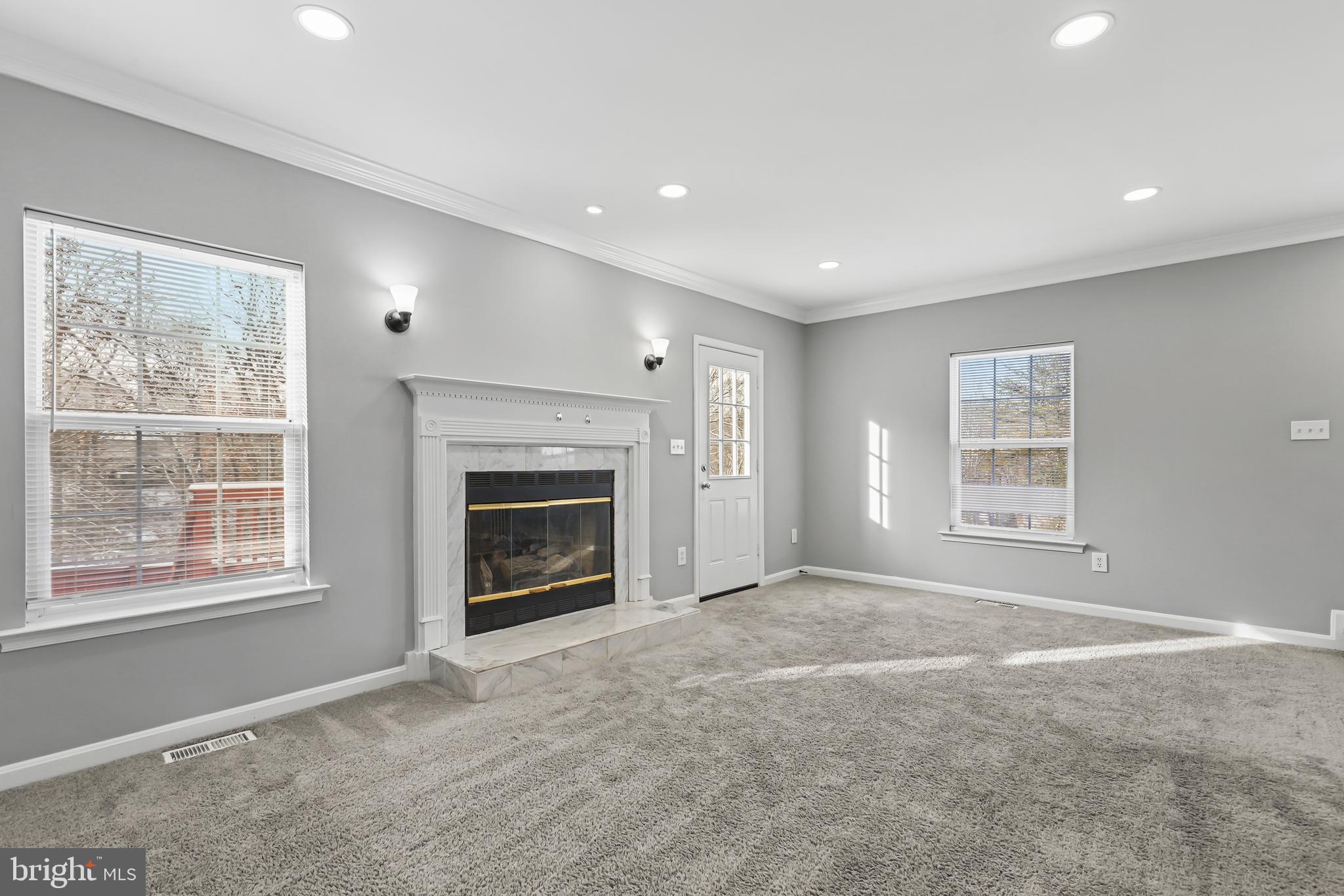 STONE RIVER - Residential